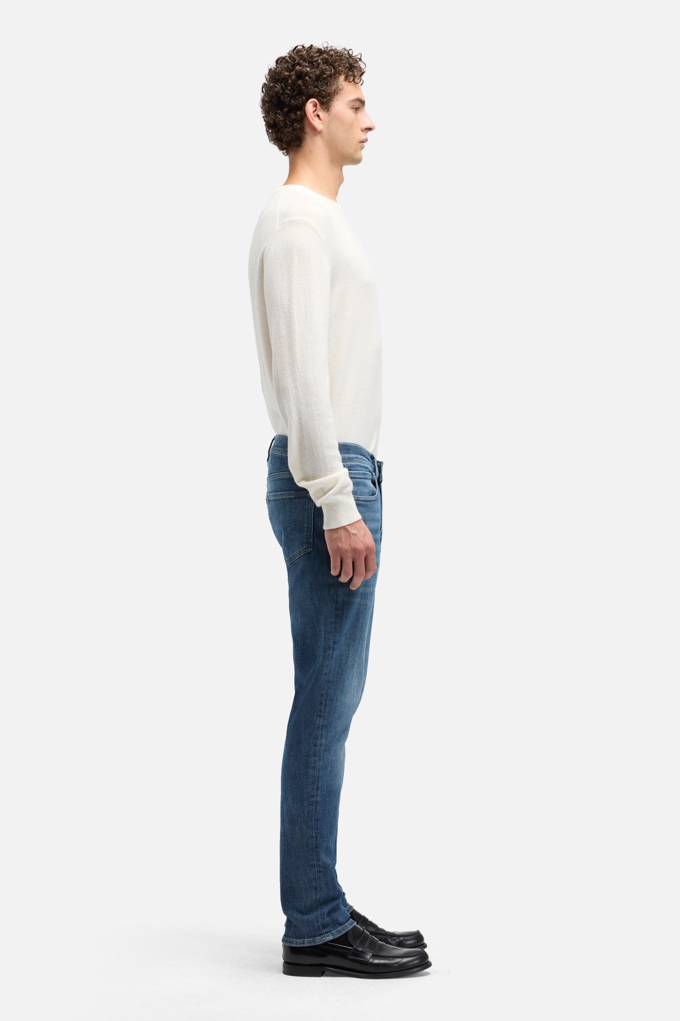 7-for-all-mankind-slimmy-tapered-luxe-vintage-estate-jeans image 6