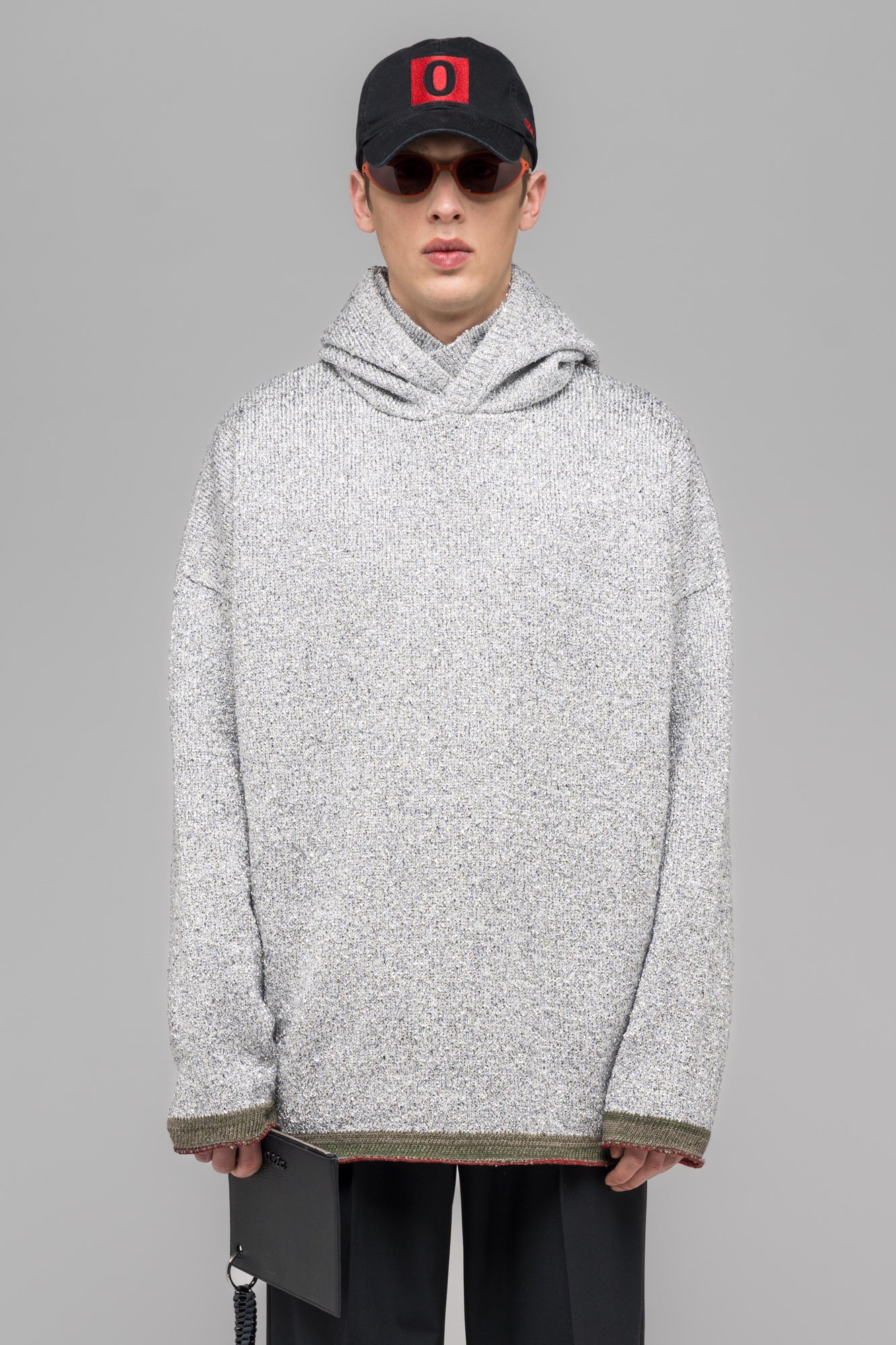 032c-metallica-knit-hoodie-herren-strickhoodie-metallic-garn image 3