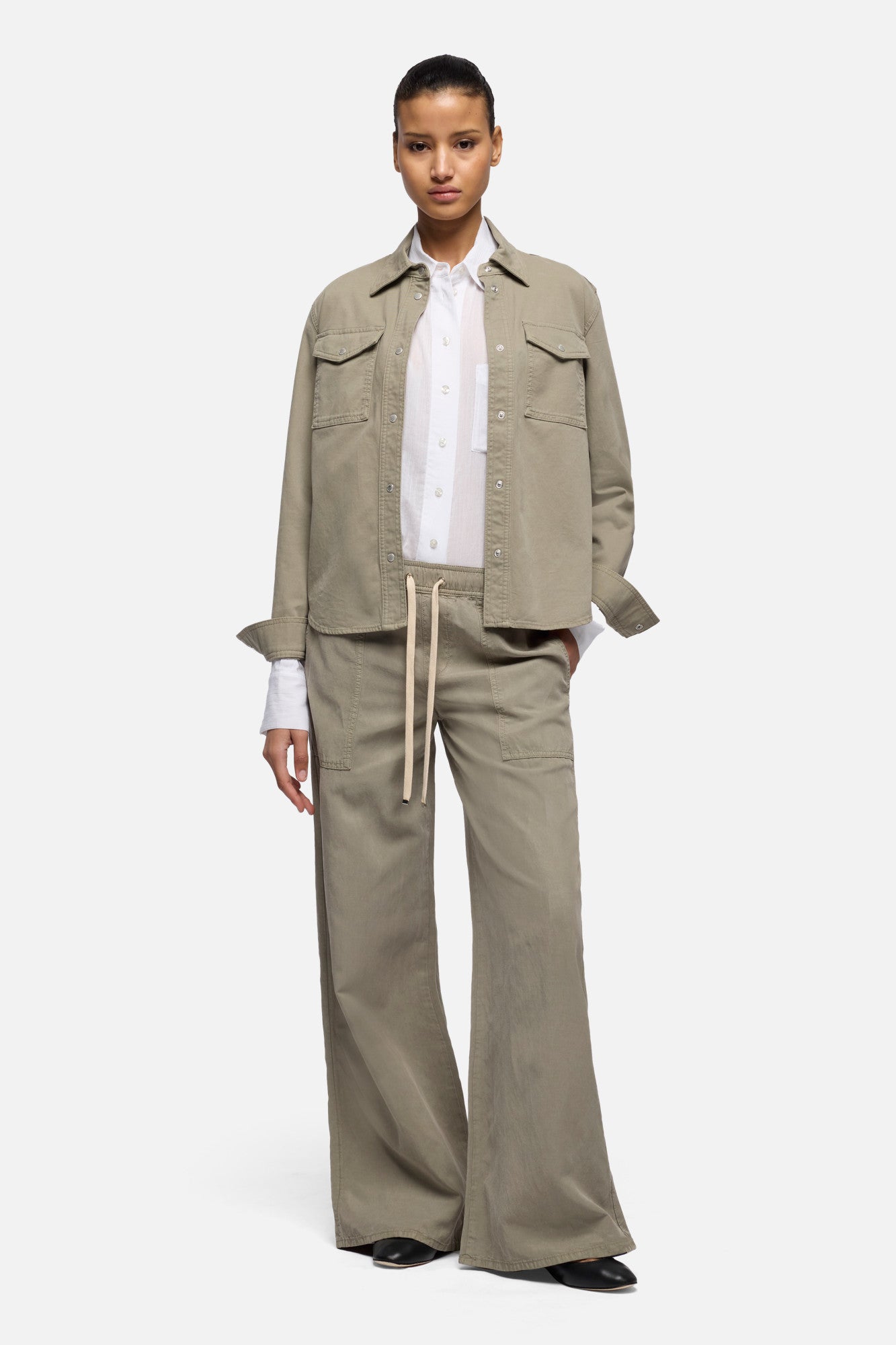7-for-all-mankind-utility-pull-on-wide-leg-hose-military-gr-n image 2
