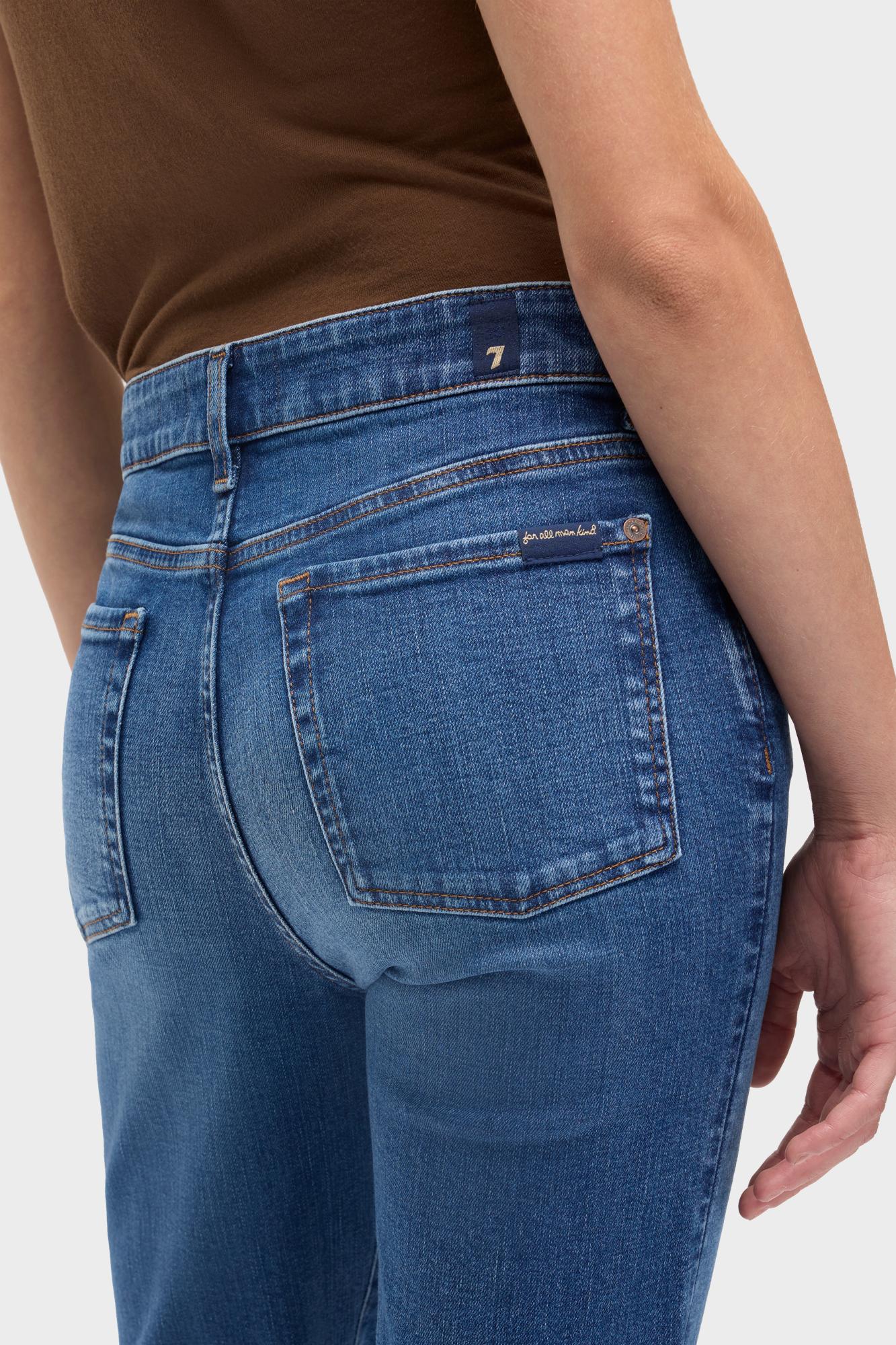 7-for-all-mankind-petite-leggy-bootcut-slim-illusion-jeans-moonwater image 4