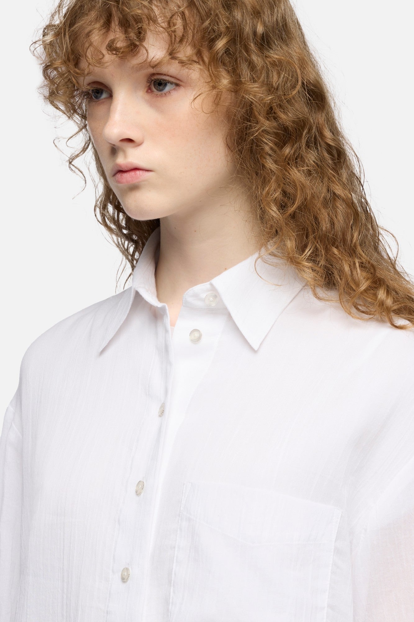 7-for-all-mankind-oversize-button-down-shirt-optical-white image 4