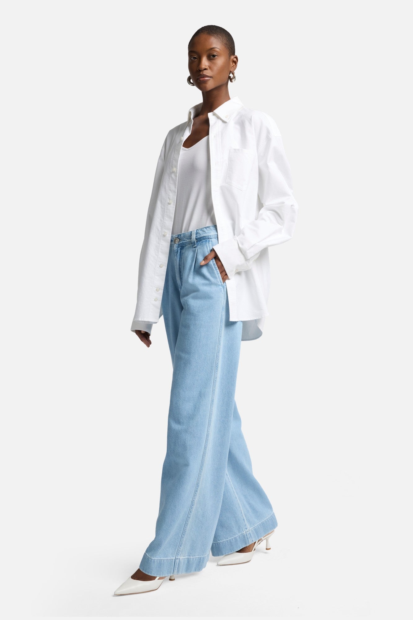7-for-all-mankind-weightless-pleated-denim-trouser-hana-damen image 7