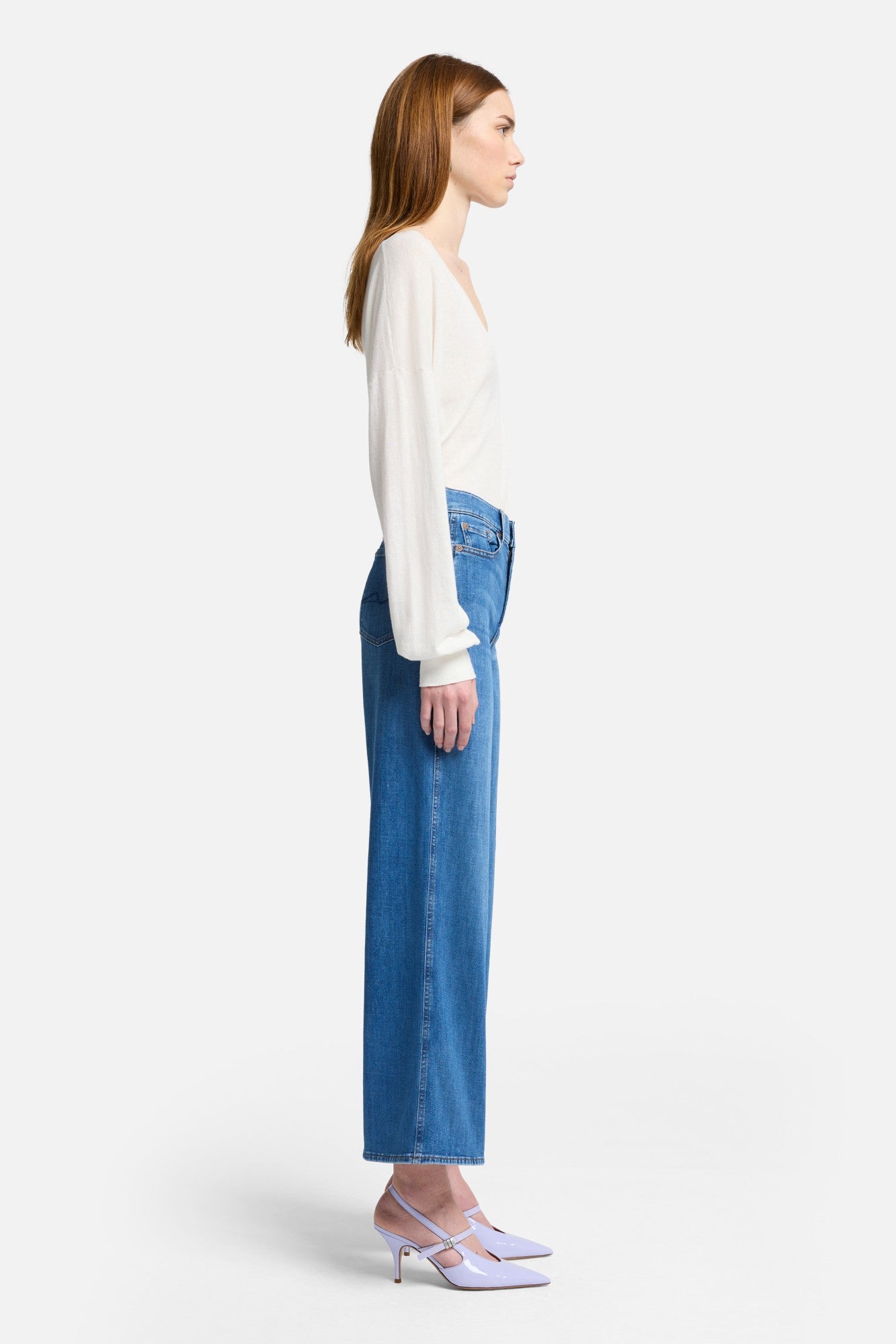 7-for-all-mankind-lotta-left-hand-cropped-wide-leg-jeans-in-nevada image 6