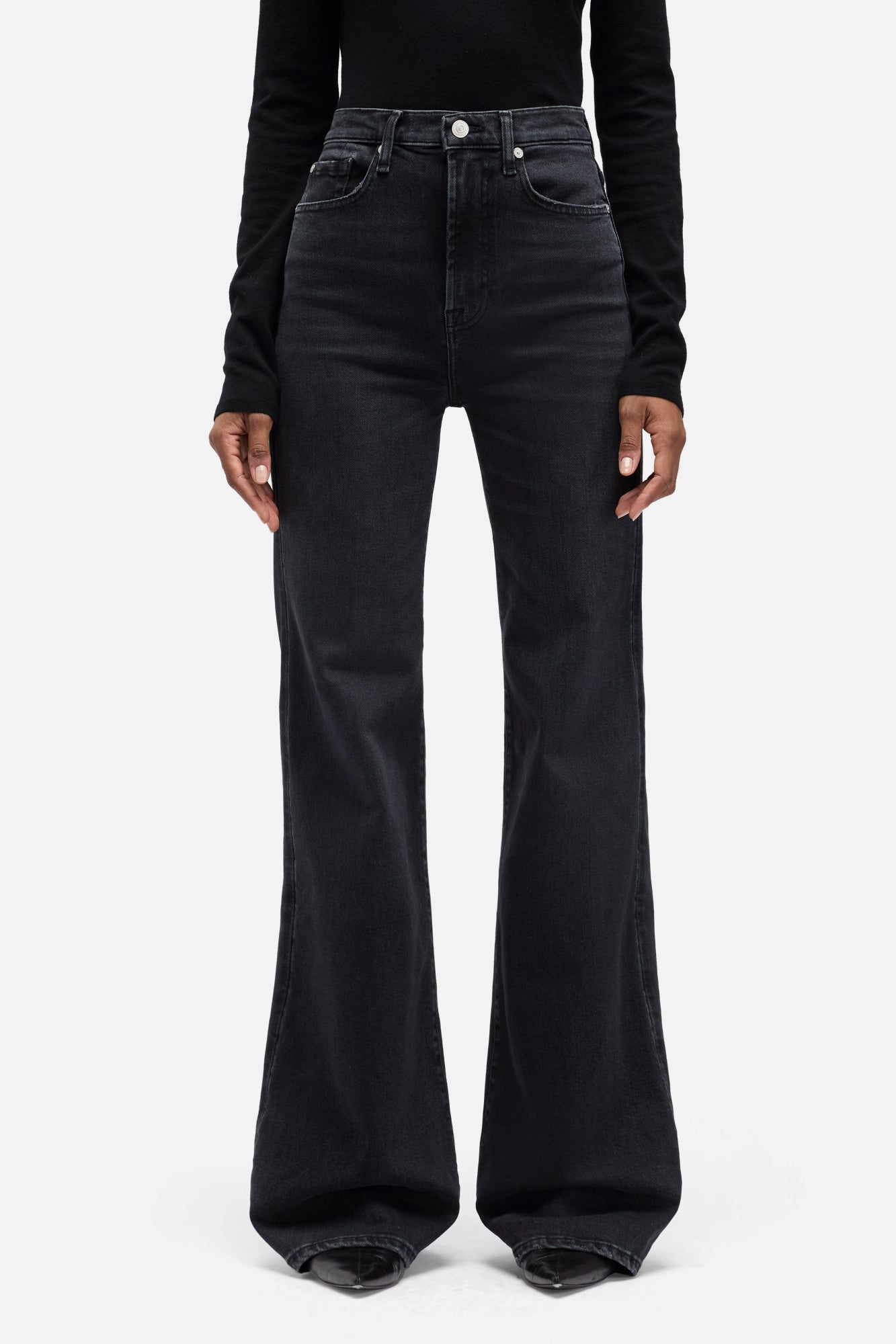 7-for-all-mankind-modern-dojo-flare-jeans-luxe-vintage-bottomline image 3