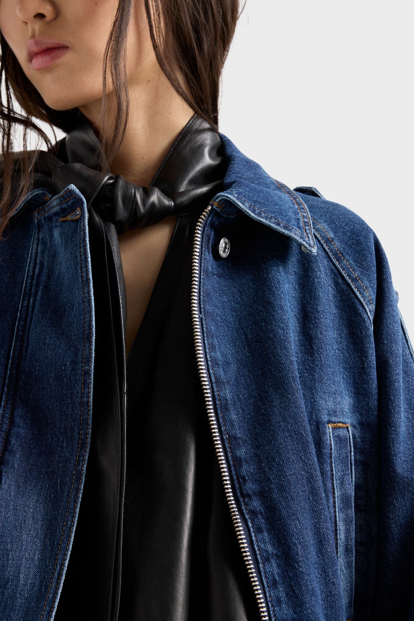 7-for-all-mankind-aviator-jacket-denim-radar-damen-denim-bomberjacke image 4