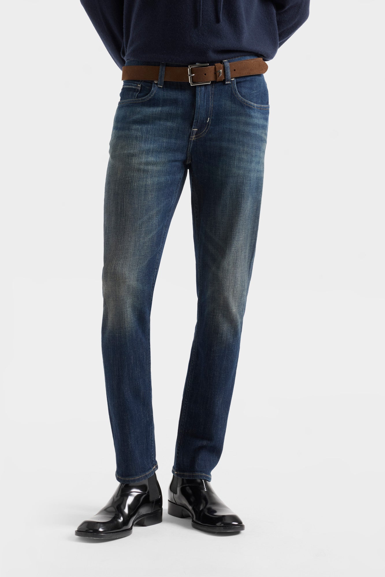 7-for-all-mankind-slimmy-tapered-jeans-luxe-vintage-saltbrush image 3