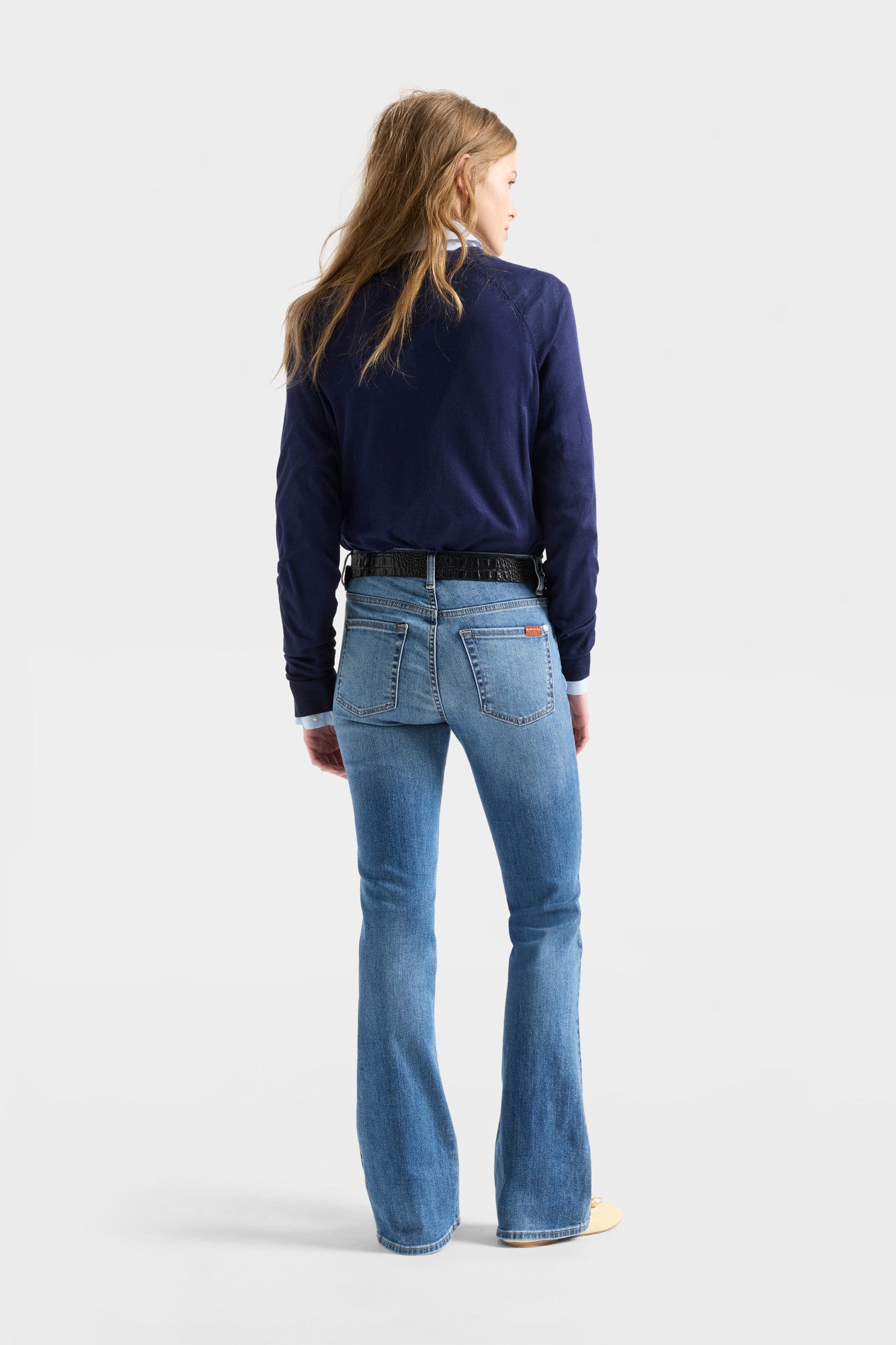 7-for-all-mankind-tailorless-bootcut-jeans-slim-illusion-faded-echo image 5