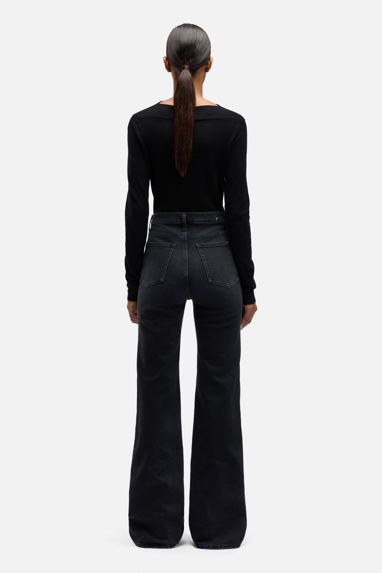 7-for-all-mankind-modern-dojo-flare-jeans-luxe-vintage-bottomline image 5