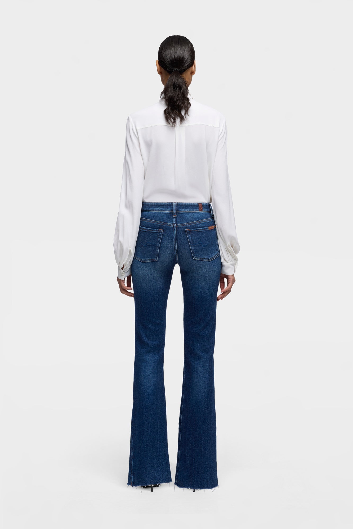 7-for-all-mankind-leggy-bootcut-jeans-slim-illusion-current image 5