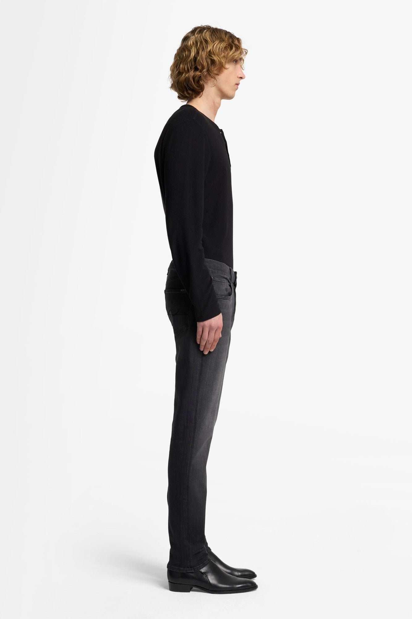 7-for-all-mankind-slimmy-tapered-herren-jeans-luxe-performance-washed-black image 6