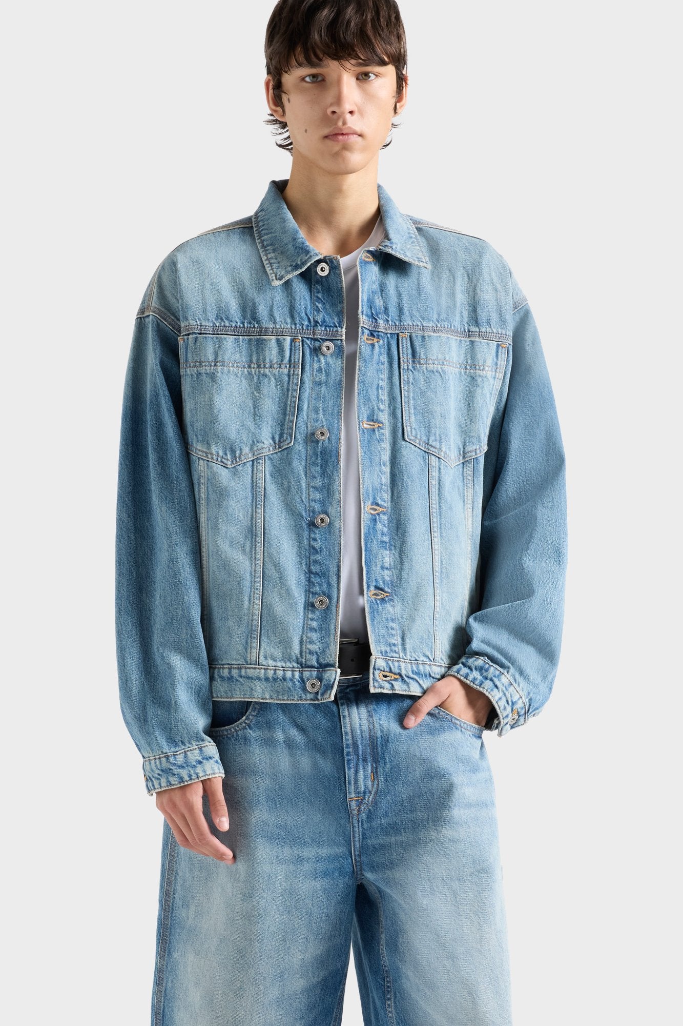 7-for-all-mankind-relaxed-trucker-jacket-denim-mount-jeansjacke image 3