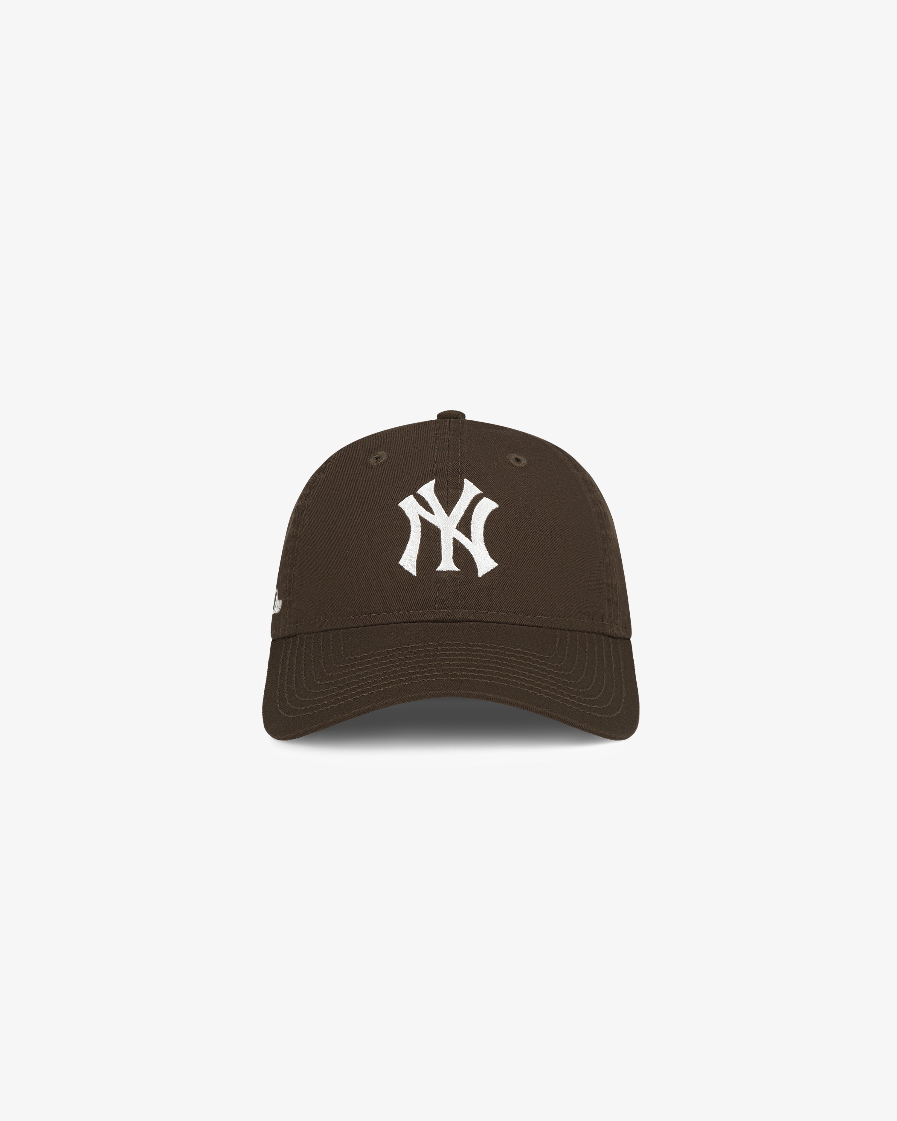 aim-leon-dore-x-new-era-yankees-ballpark-hat-braun-strapback-cap image 2