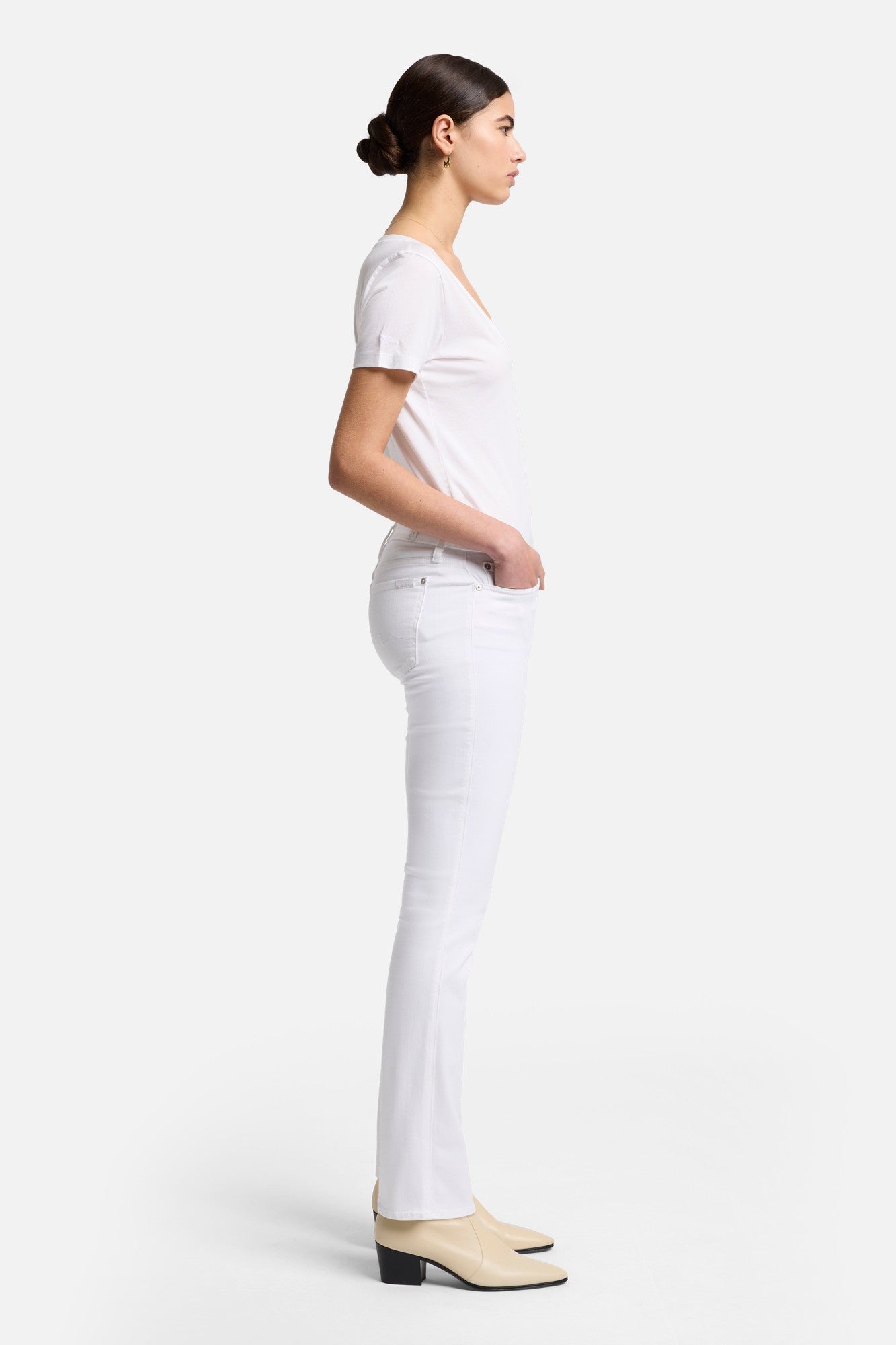 7-for-all-mankind-slim-illusion-kimmie-straight-jeans-luxe-white image 6