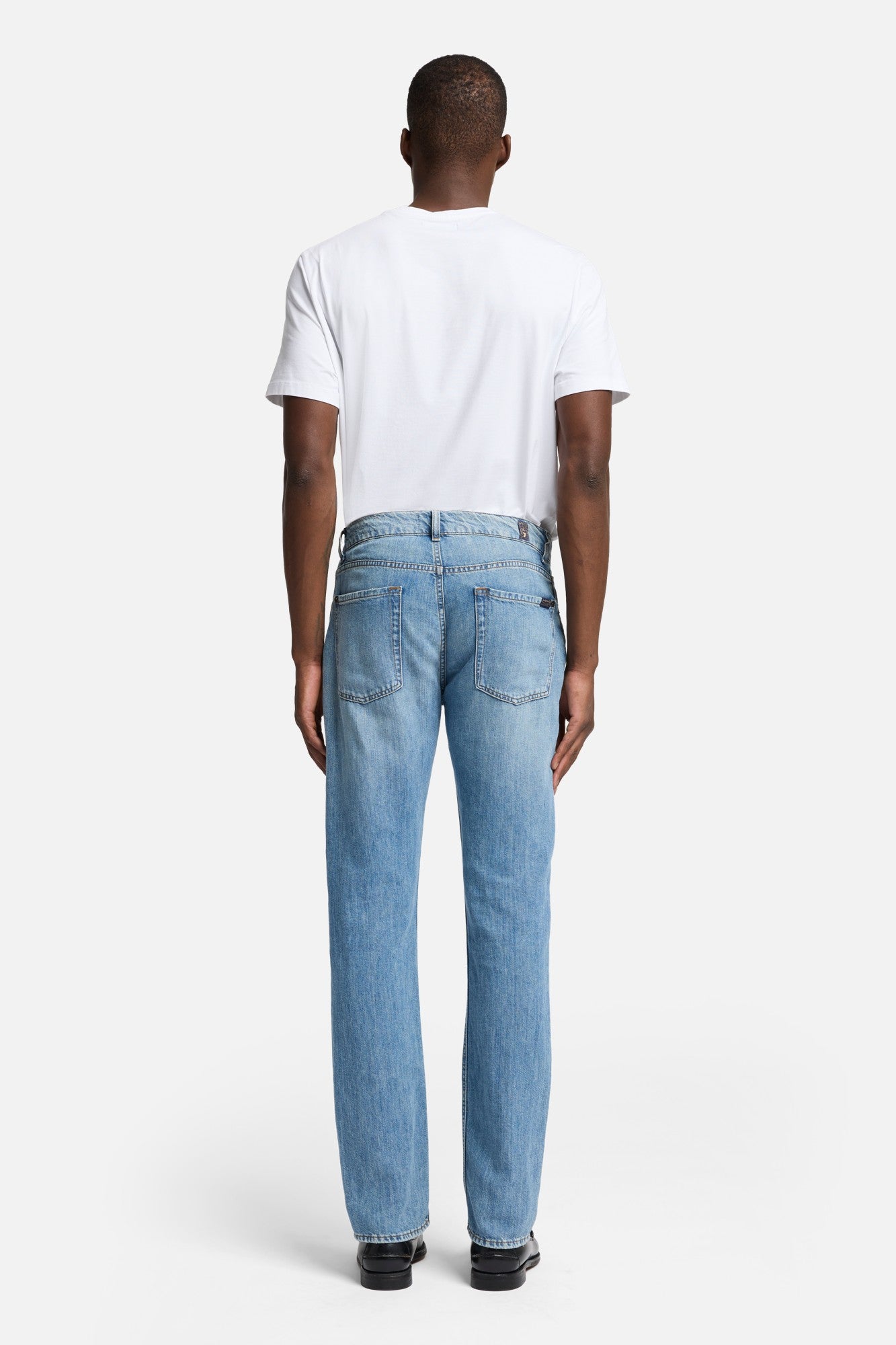 7-for-all-mankind-the-straight-herren-jeans-denim-linen-station image 5
