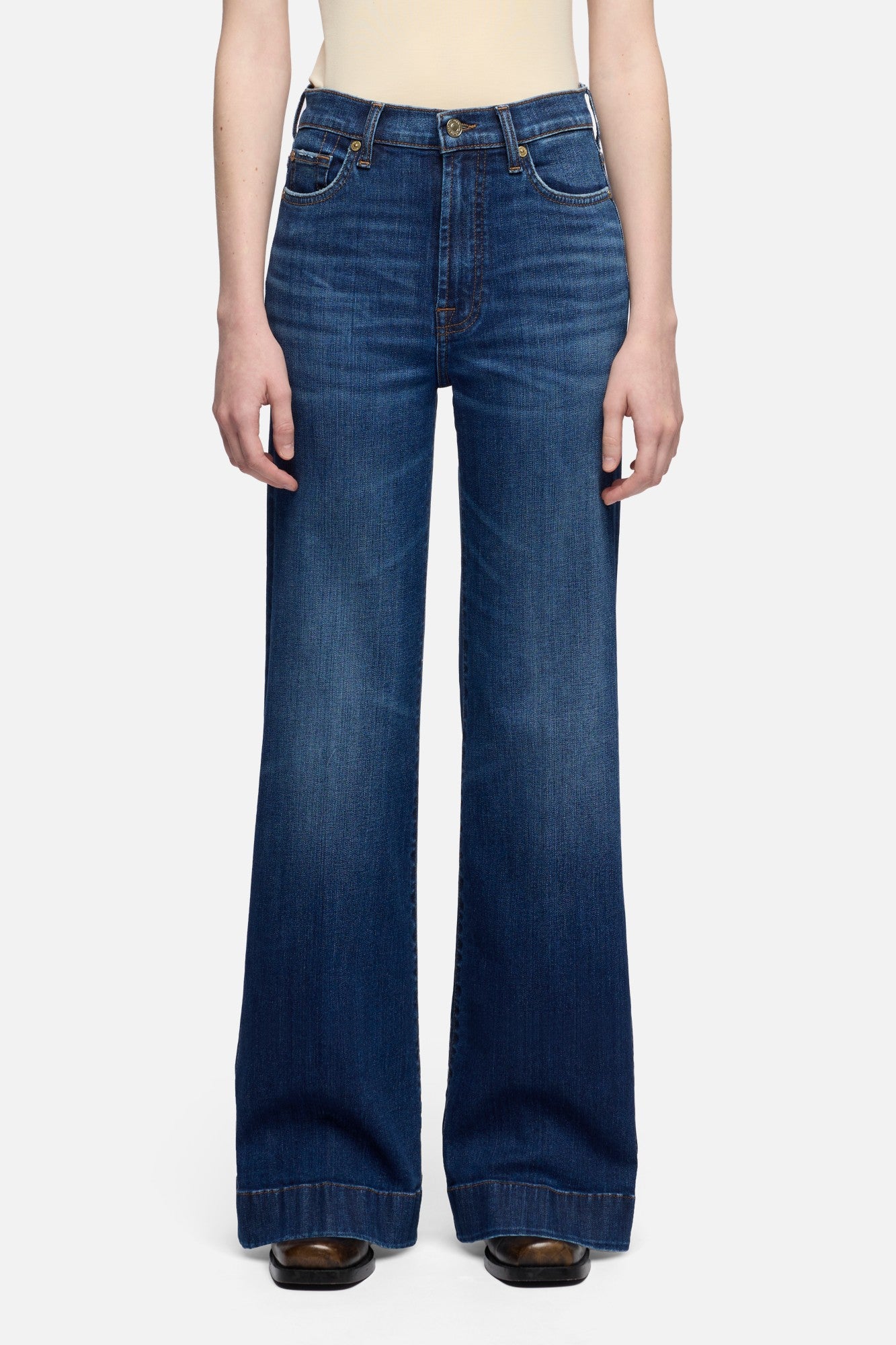 7-for-all-mankind-tailorless-modern-dojo-flare-jeans-slim-illusion-loom image 3