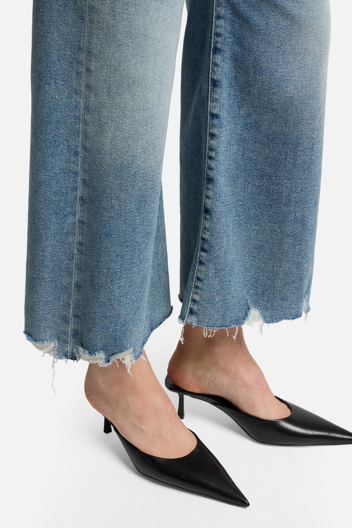 7-for-all-mankind-luxe-vintage-jo-wide-leg-jeans-walk image 4