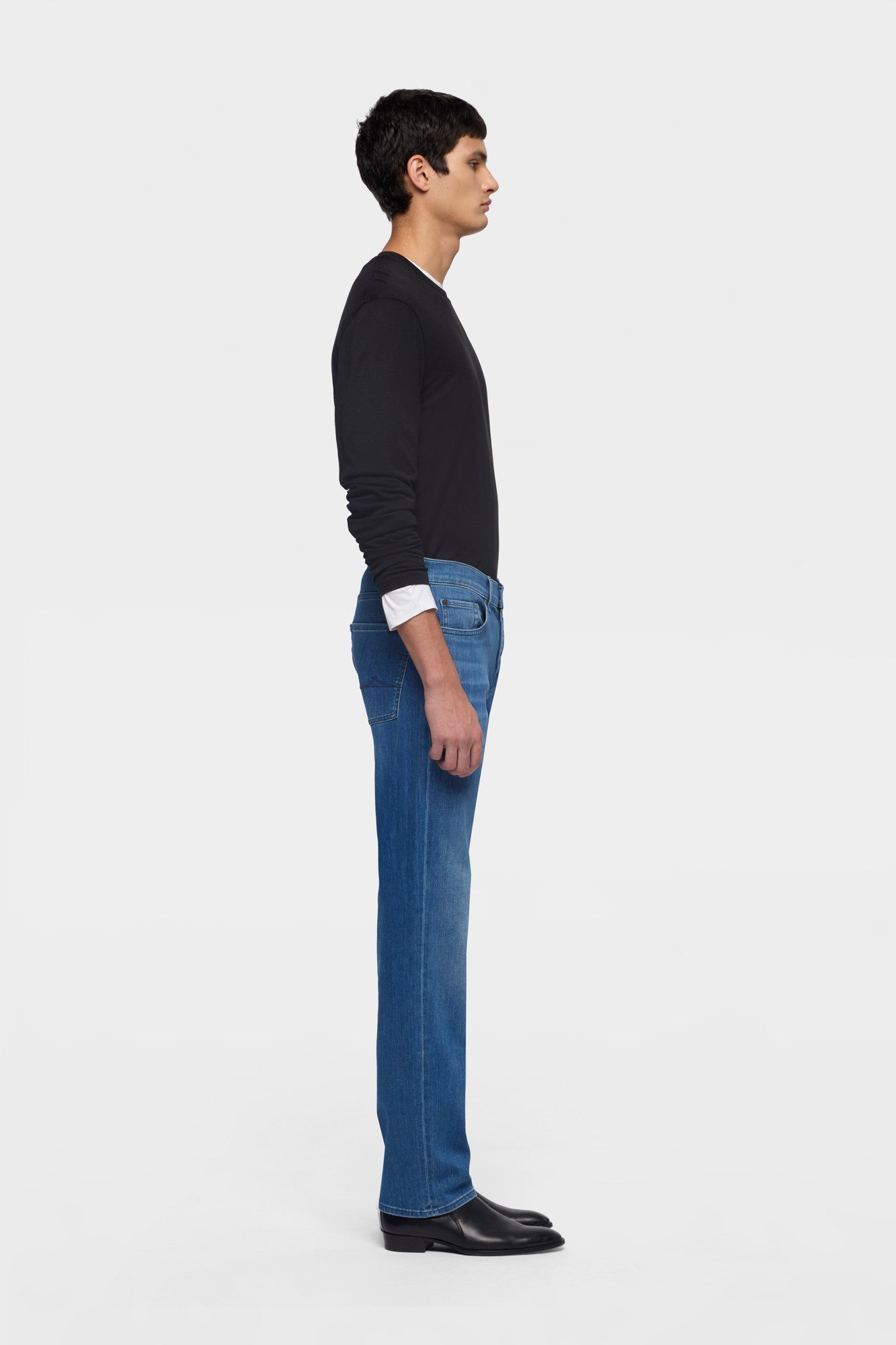 7-for-all-mankind-standard-straight-jeans-luxe-performance-in-mid-blue image 6