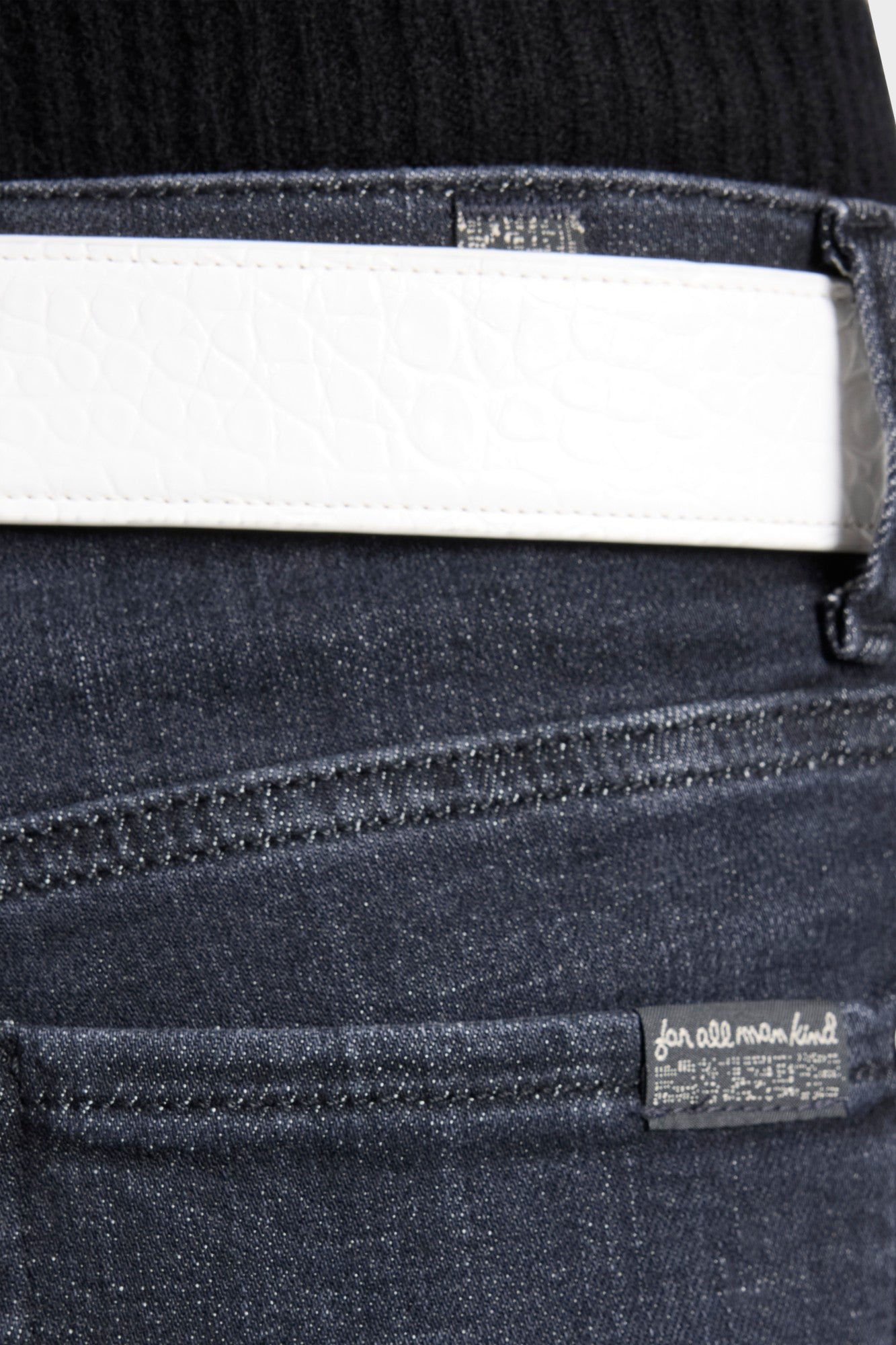 7-for-all-mankind-relaxed-skinny-jeans-carbon-storm image 4