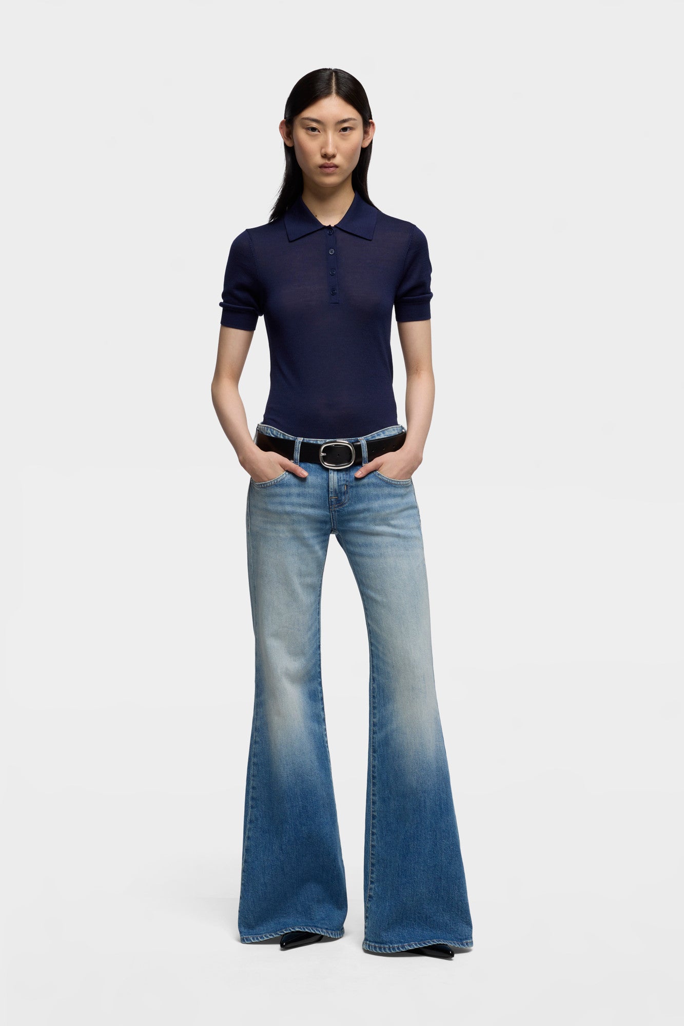 7-for-all-mankind-low-flare-jeans-denim-blue-haze image 2