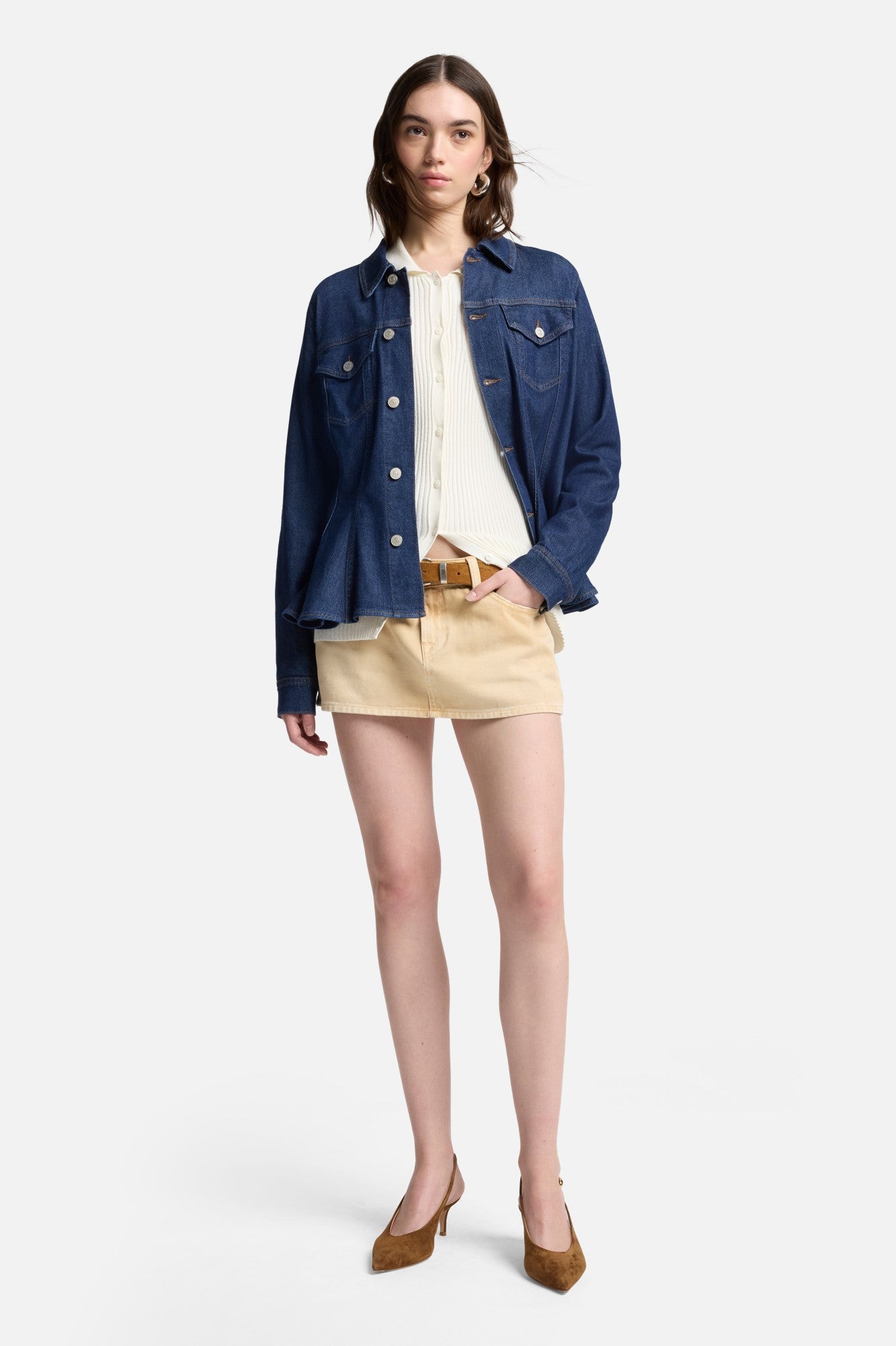 7-for-all-mankind-weightless-denim-flounce-trucker-jacket-halona-damen image 7