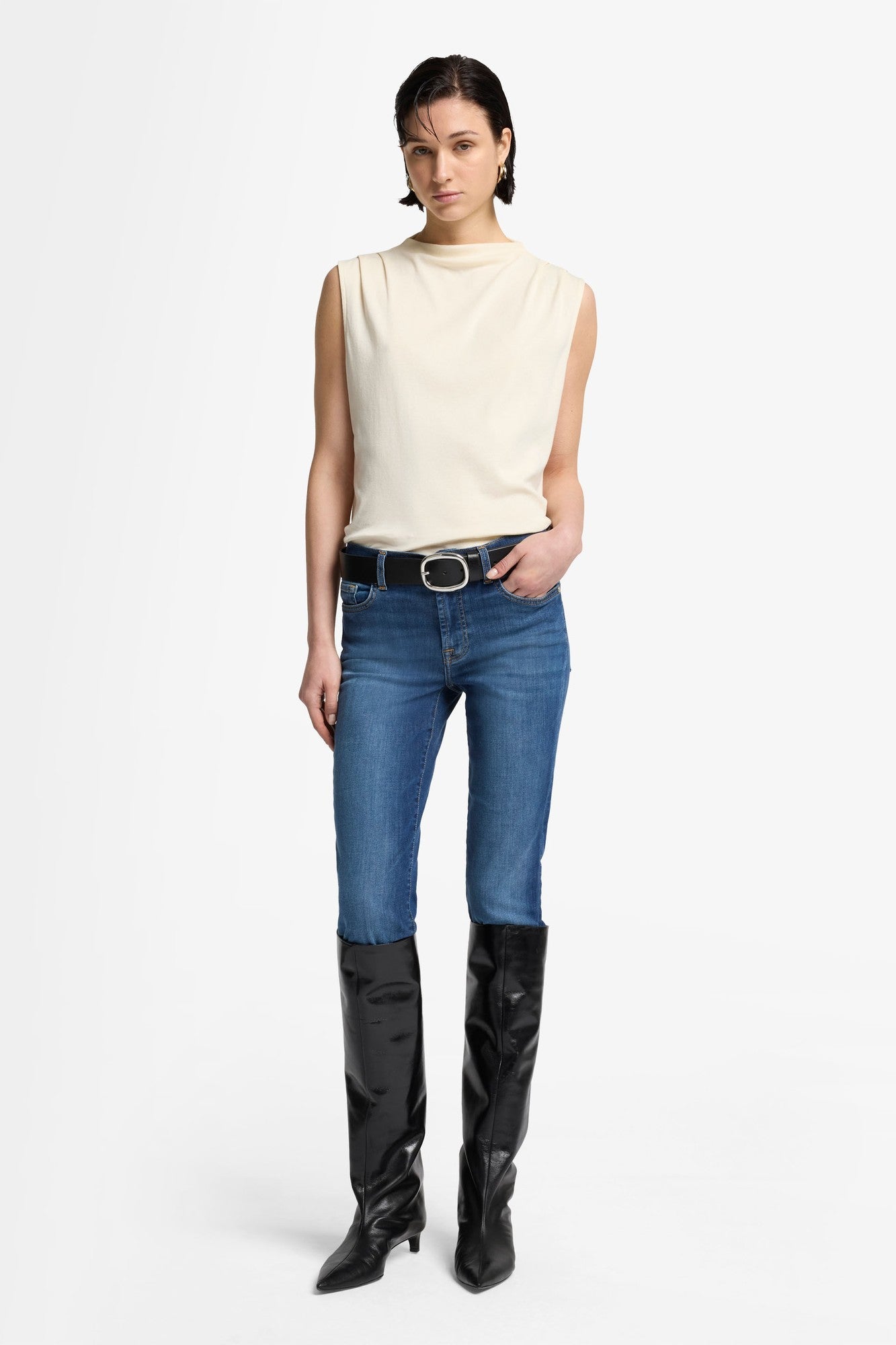 7-for-all-mankind-roxanne-mid-rise-skinny-jeans-in-b-air-duchess image 2