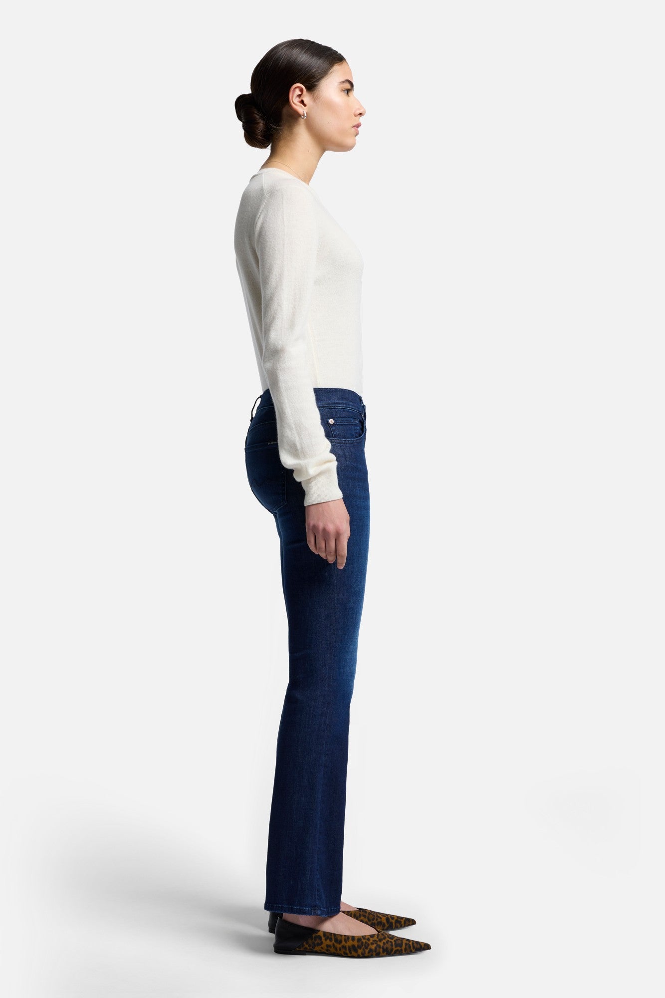7-for-all-mankind-tailorless-b-air-bootcut-afternoon image 5
