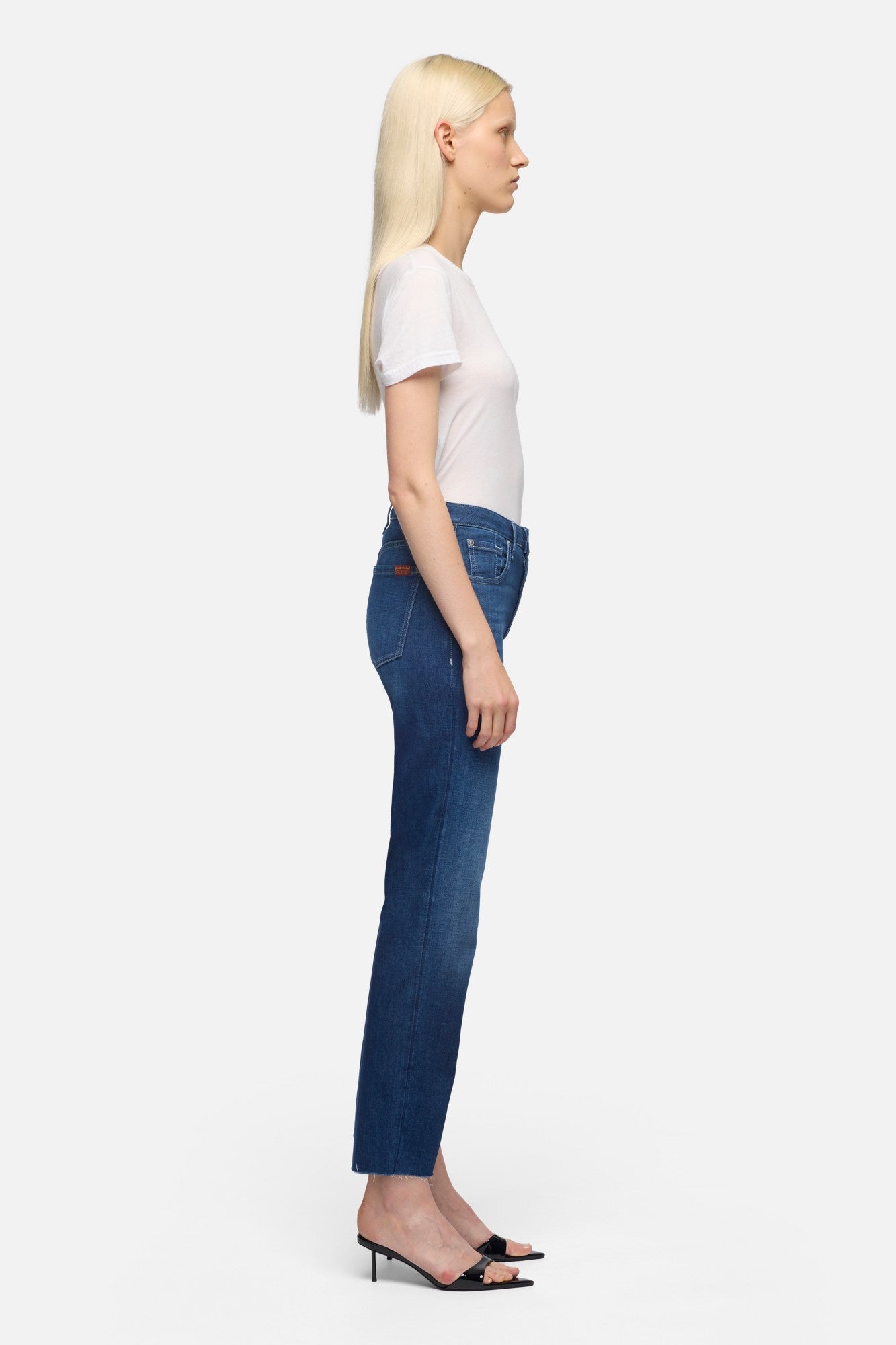 7-for-all-mankind-calie-straight-ankle-jeans-in-left-hand-stormy-drift image 6