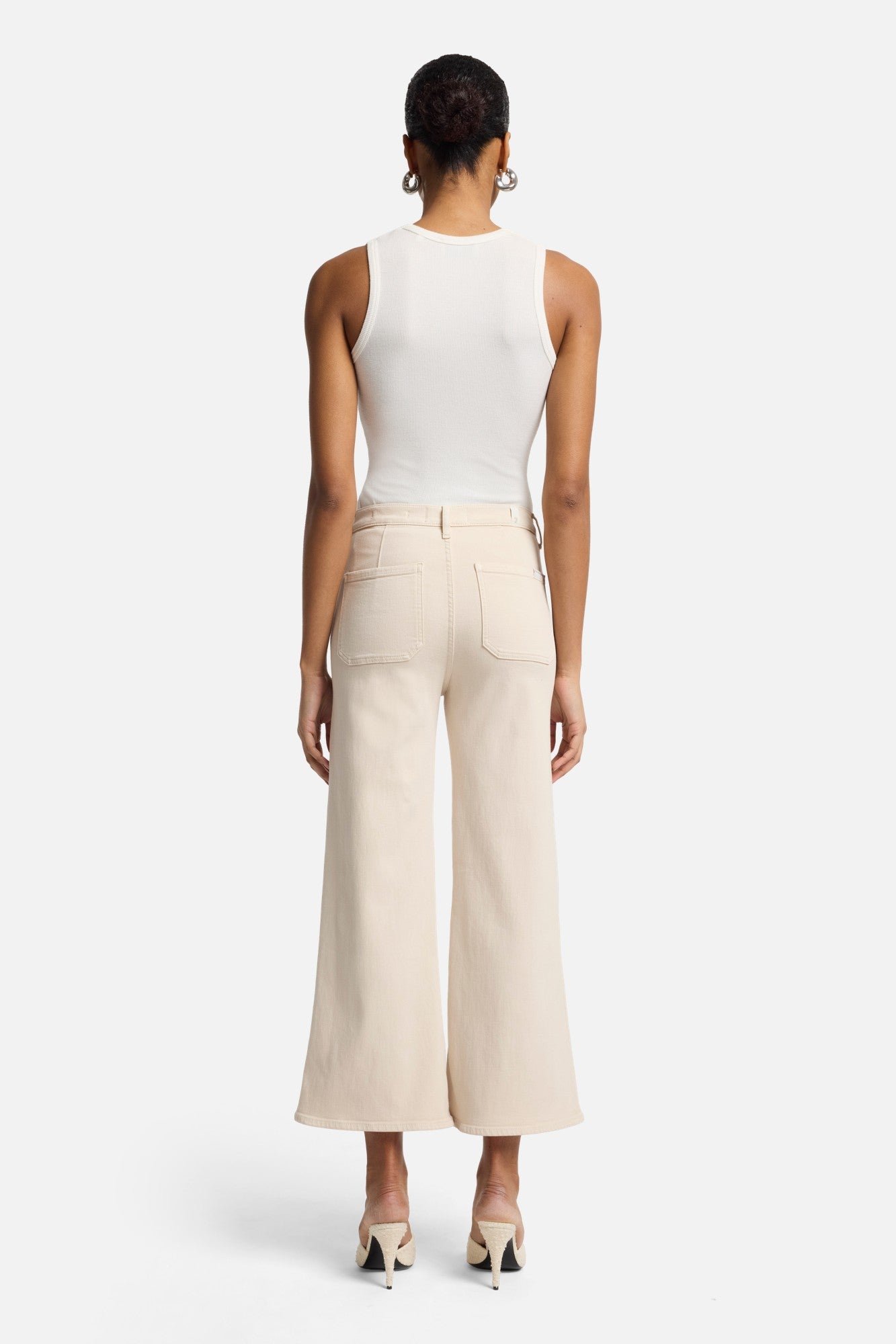 7-for-all-mankind-luxe-vintage-ultra-high-rise-cropped-jean-creme image 5