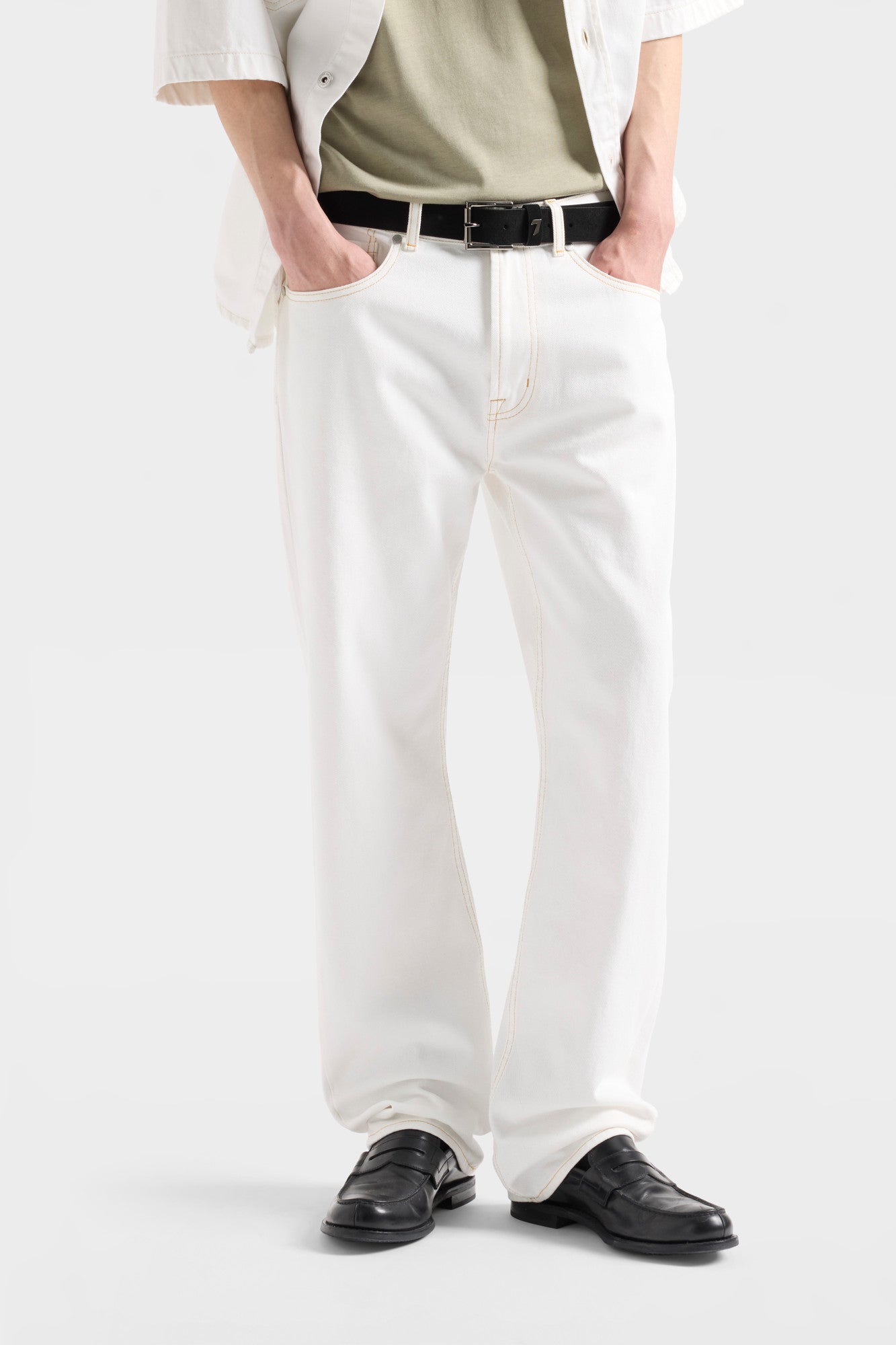 7-for-all-mankind-easy-straight-herren-jeans-mankind-chalk image 3