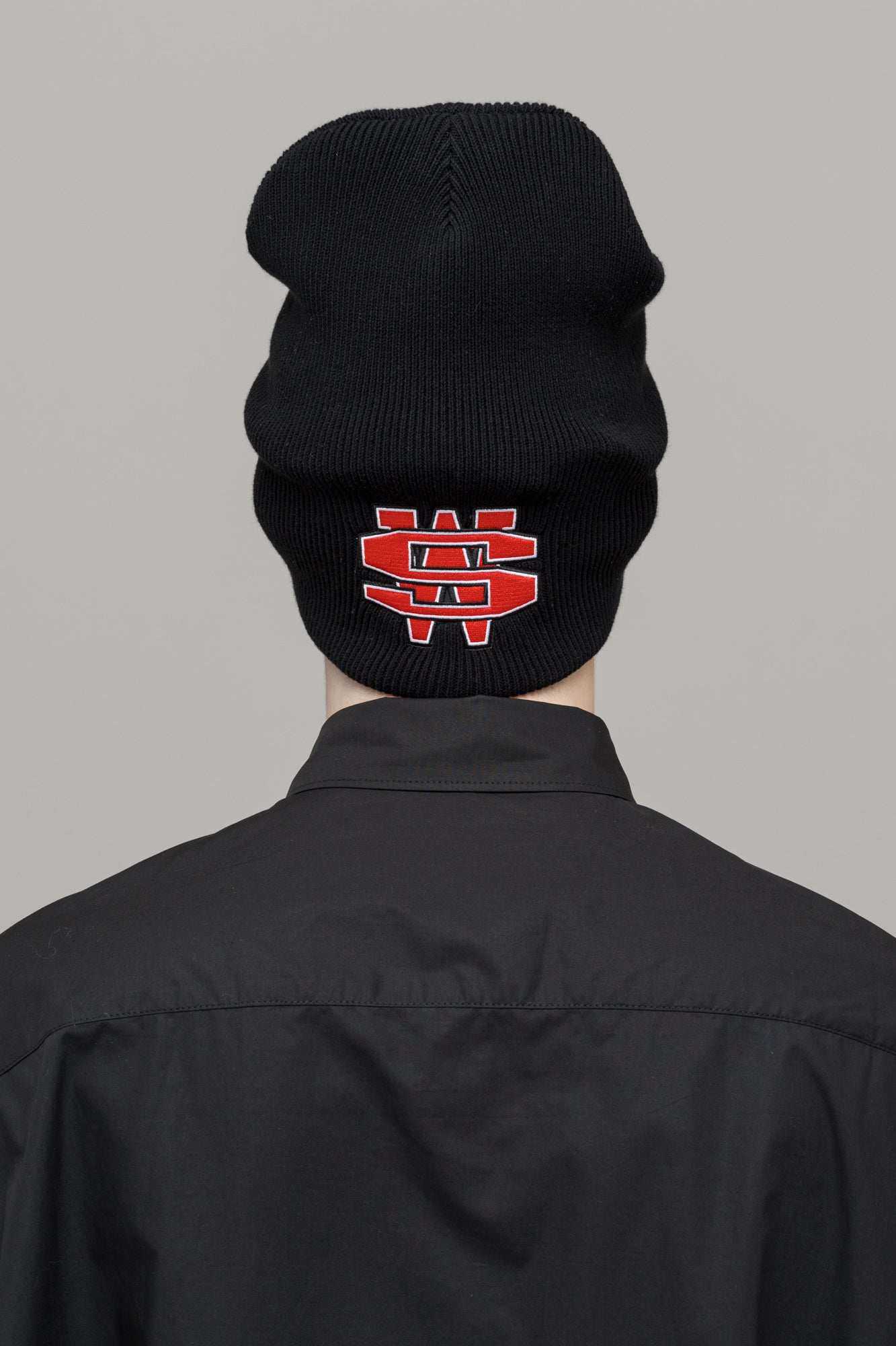 032c-beanie-mit-stickerei-strick-m-tze image 4