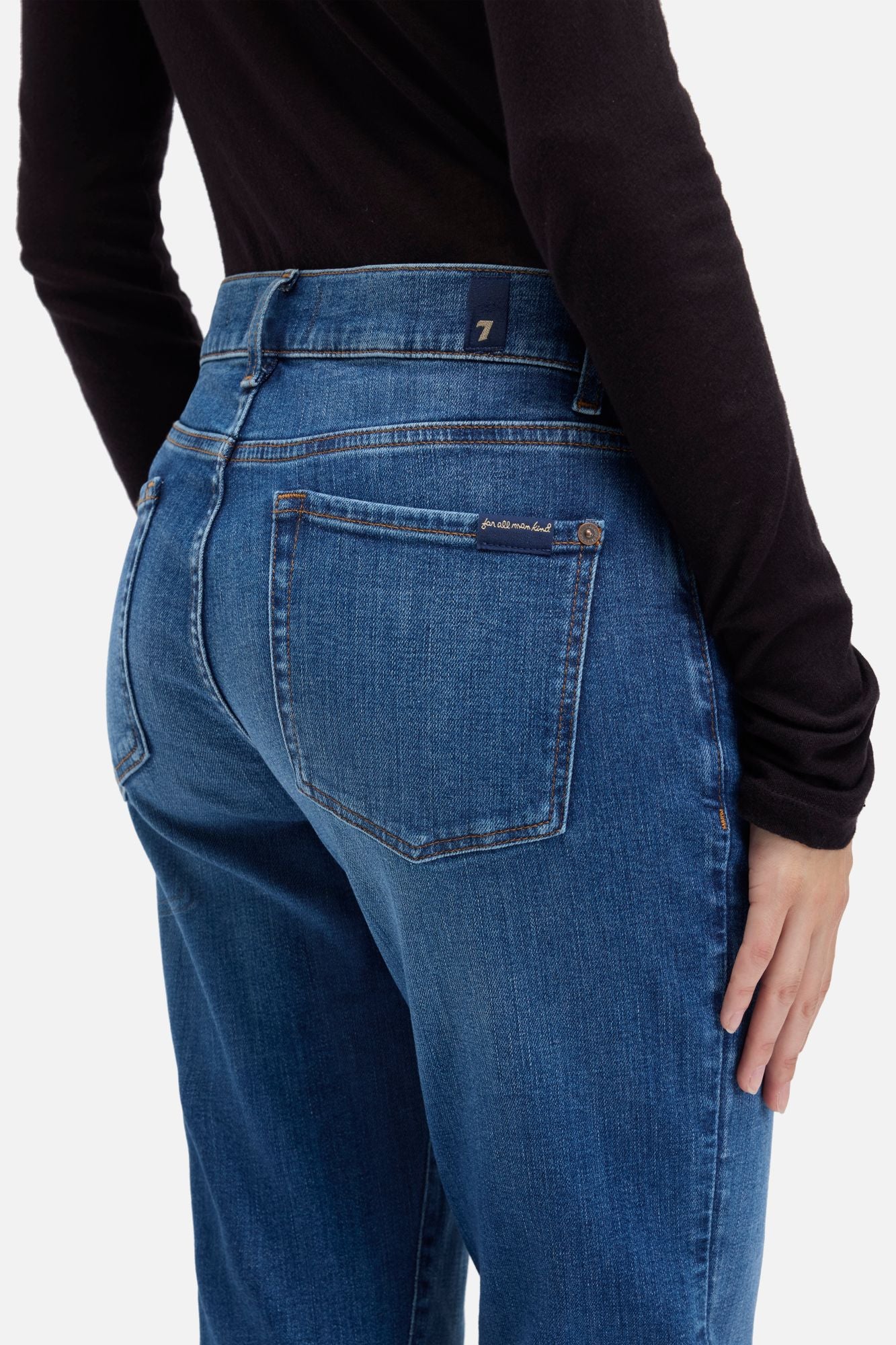 7-for-all-mankind-relaxed-skinny-slim-illusion-moonwater-mid-wash image 4