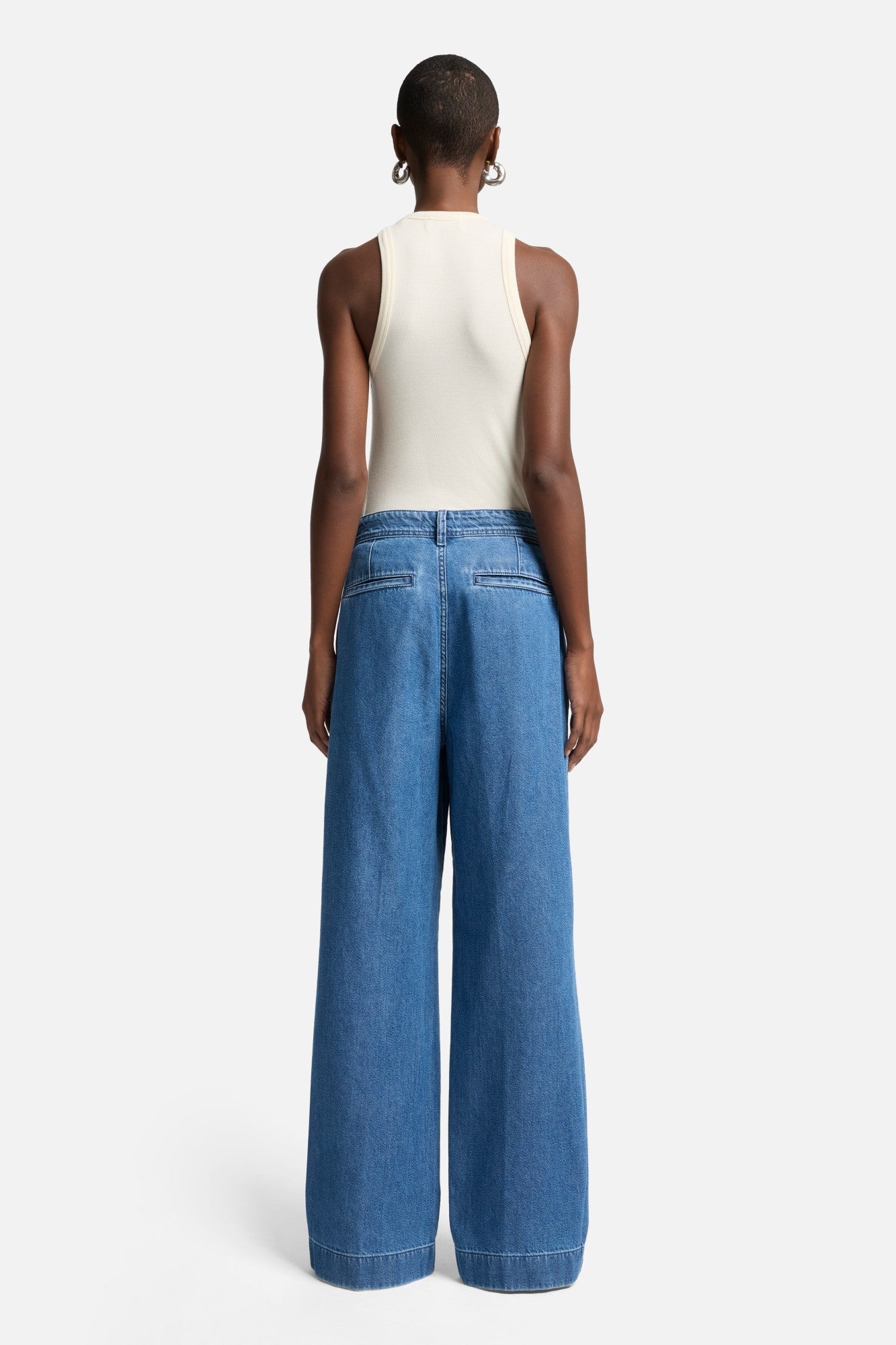 7-for-all-mankind-weightless-pleated-denim-trouser-hilo image 5