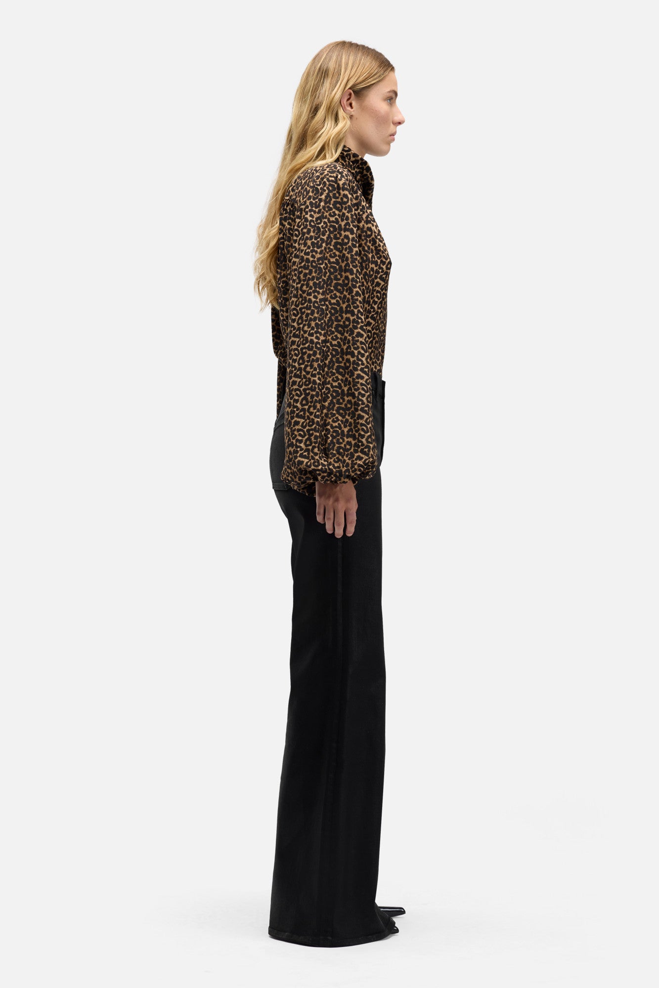 7-for-all-mankind-retro-flare-jeans-coated-slim-illusion-black image 6
