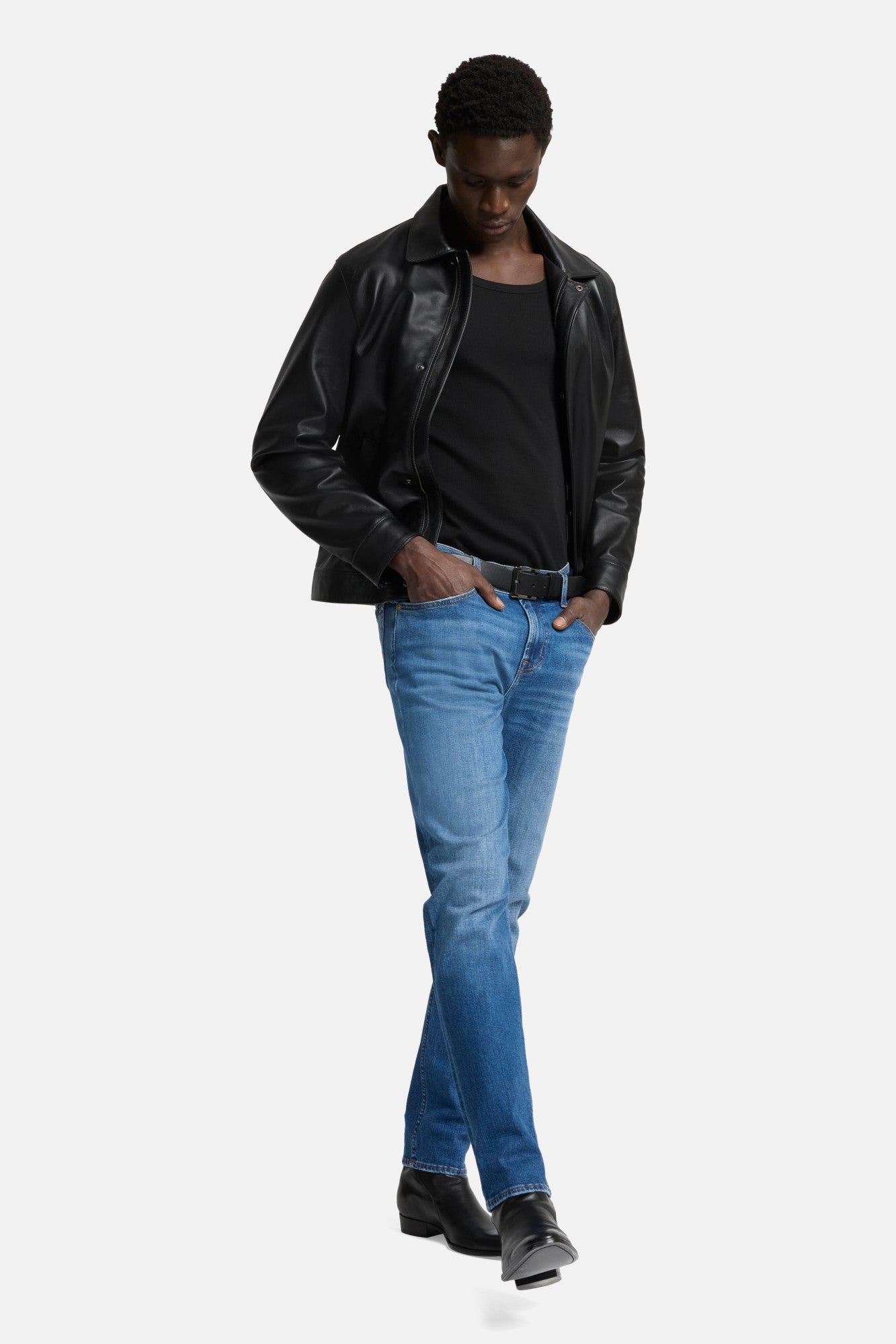 7-for-all-mankind-luxe-performance-slimmy-tapered-vernon-herren image 7