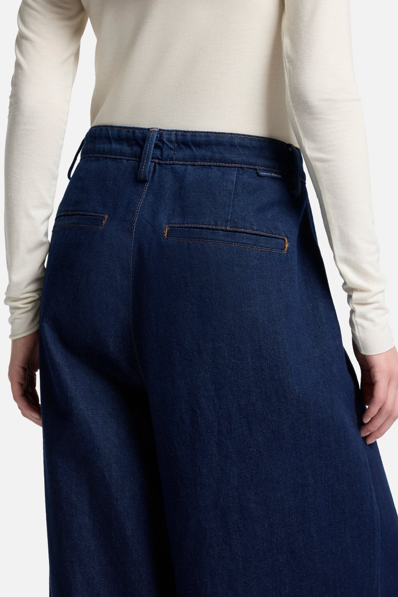 7-for-all-mankind-mankind-pleated-wide-leg-trouser-franklin image 4