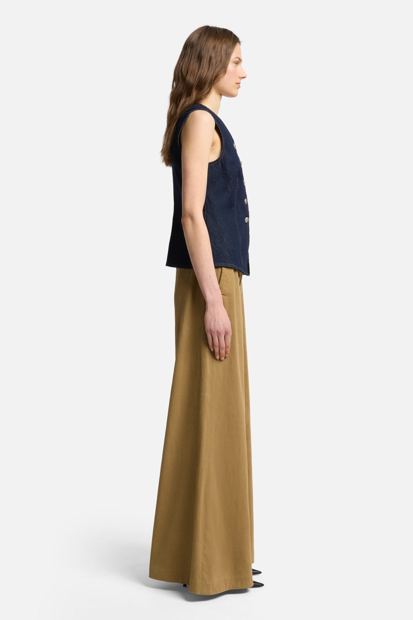 7-for-all-mankind-mankind-lady-denim-weste-in-smoove image 6
