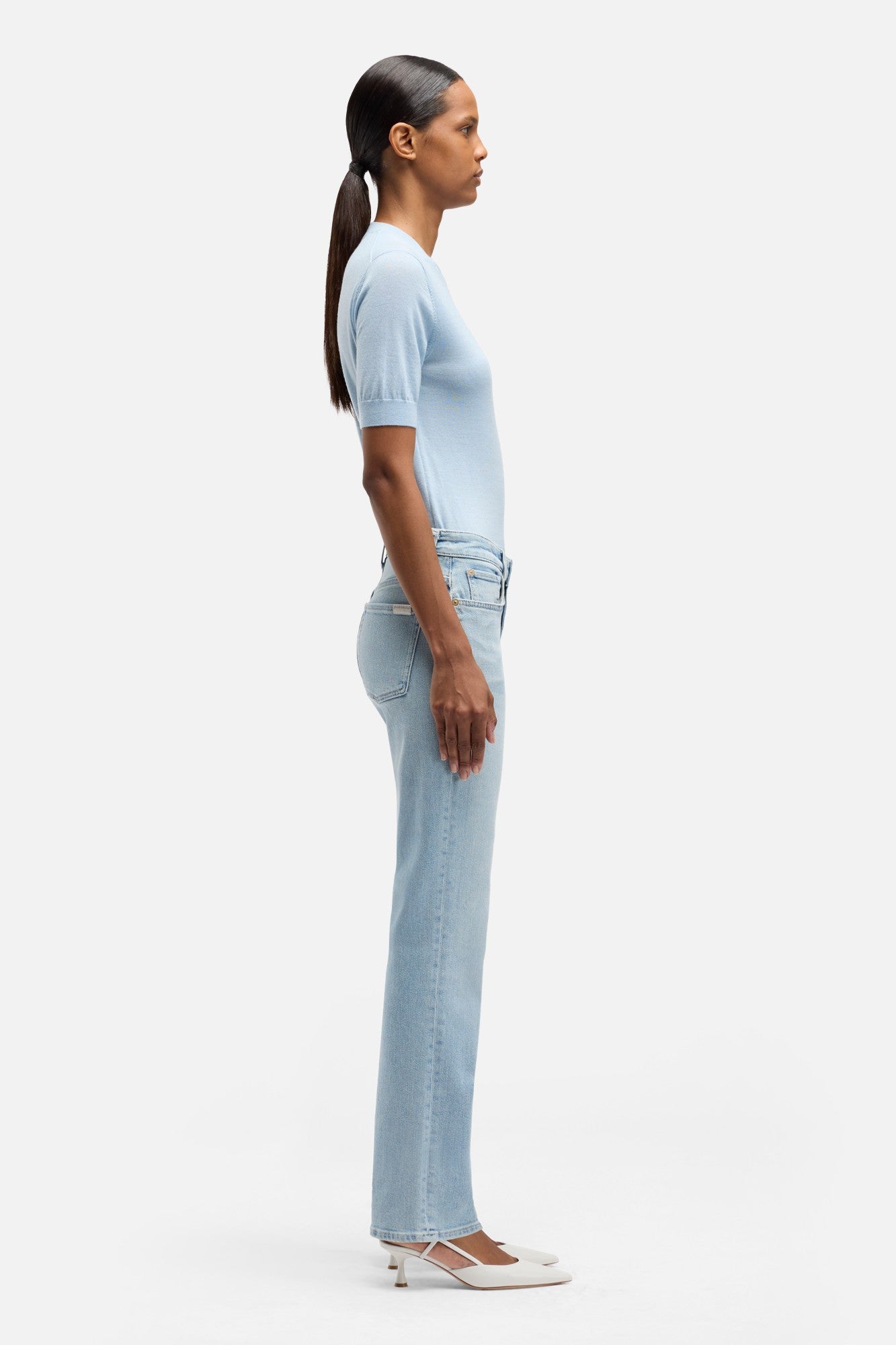 7-for-all-mankind-luxe-vintage-calie-straight-jeans-frozen image 6