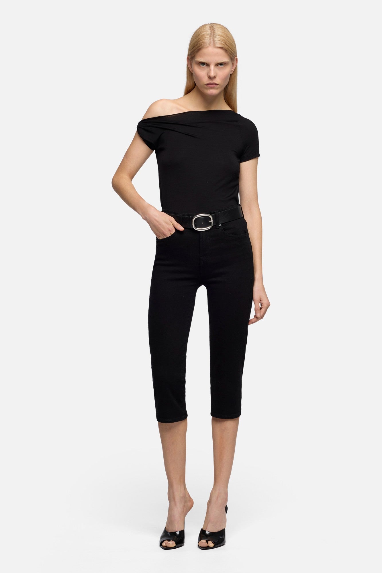 7-for-all-mankind-capri-jeans-slim-illusion-soho-night image 2