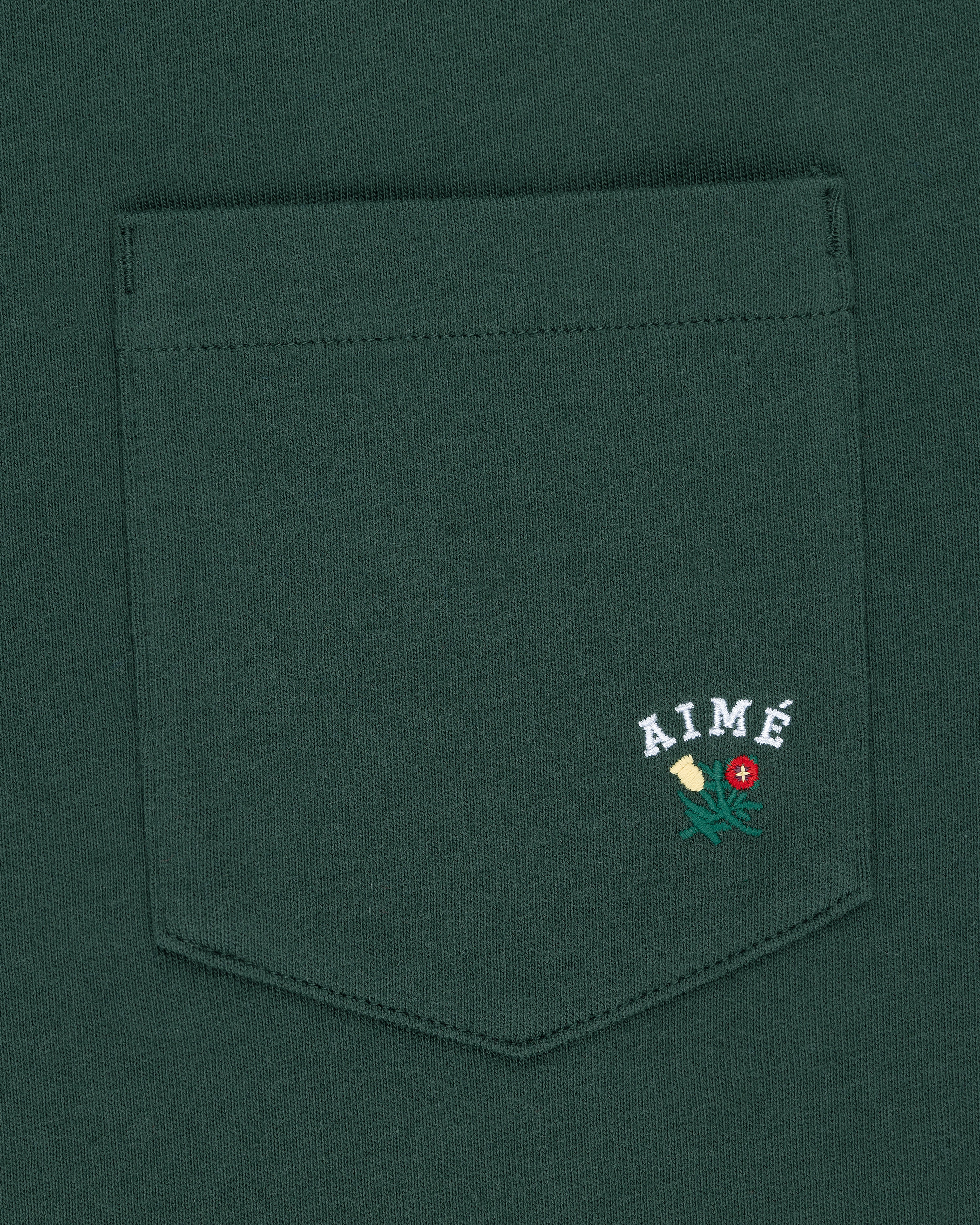 aim-leon-dore-crest-pocket-tee-gr-n-regular-fit image 4