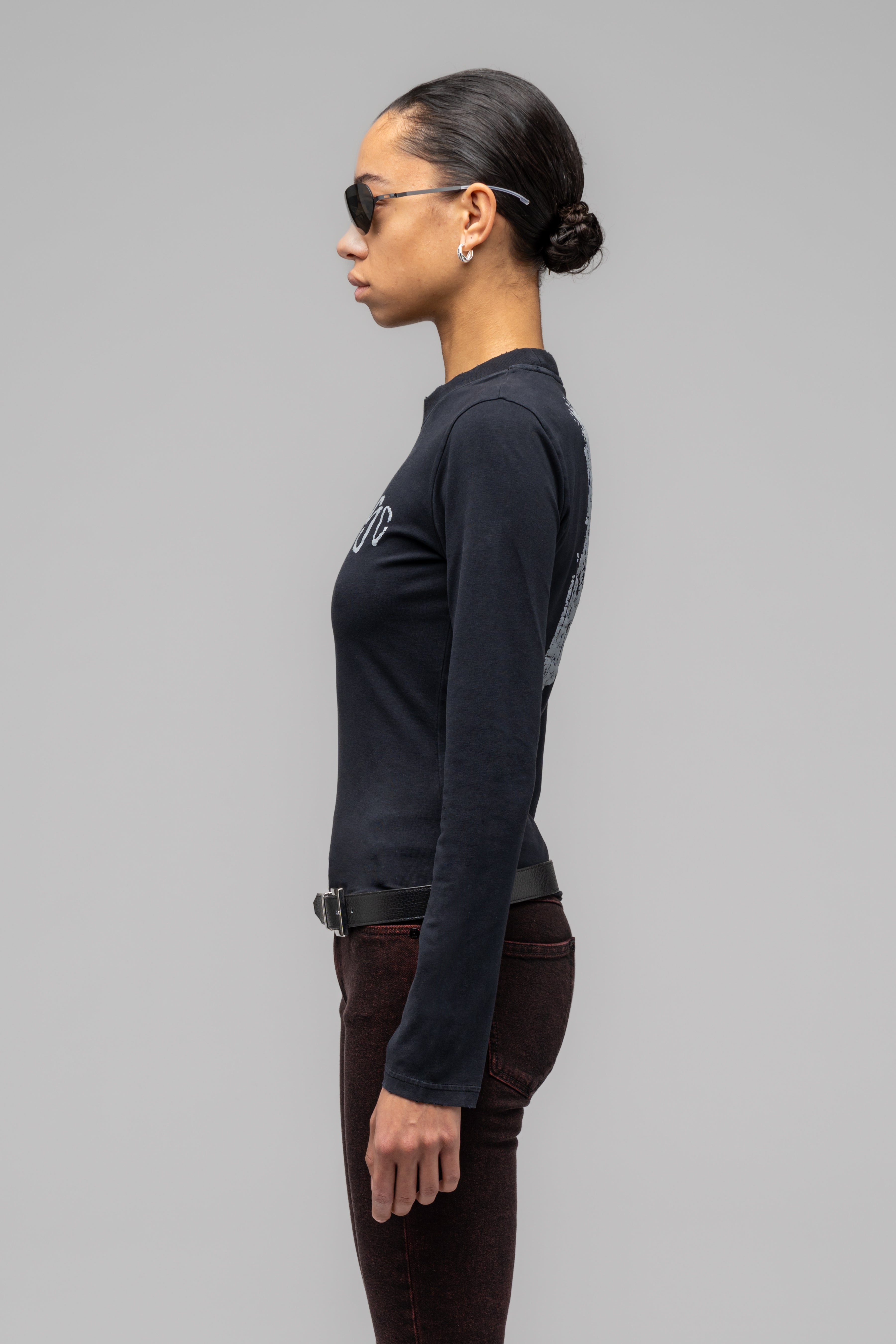 032c-tight-longsleeve-fitted-longsleeve-in-faded-black image 5