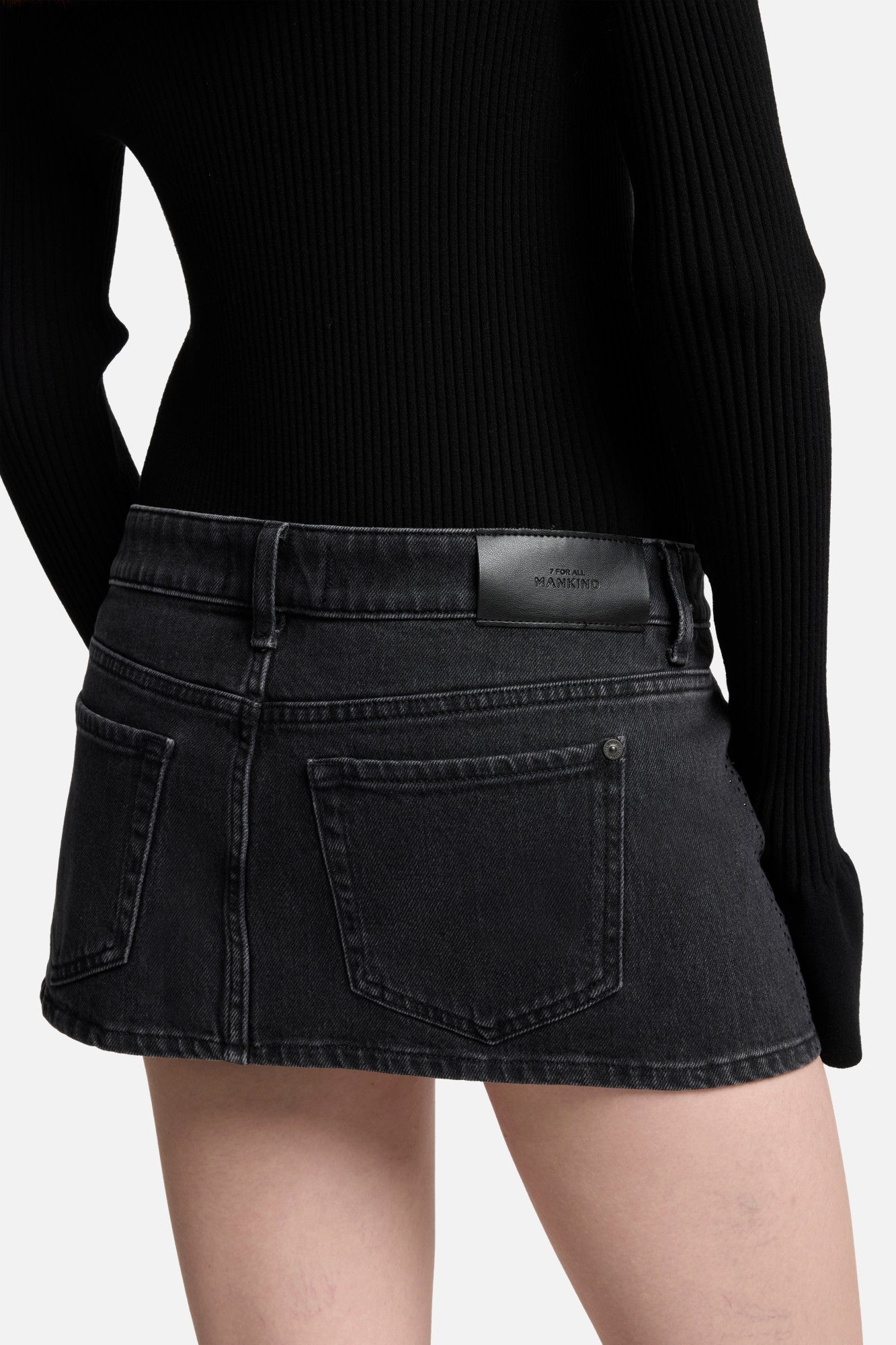 7-for-all-mankind-mankind-twisted-cherry-mini-rock-thunderstorm image 4