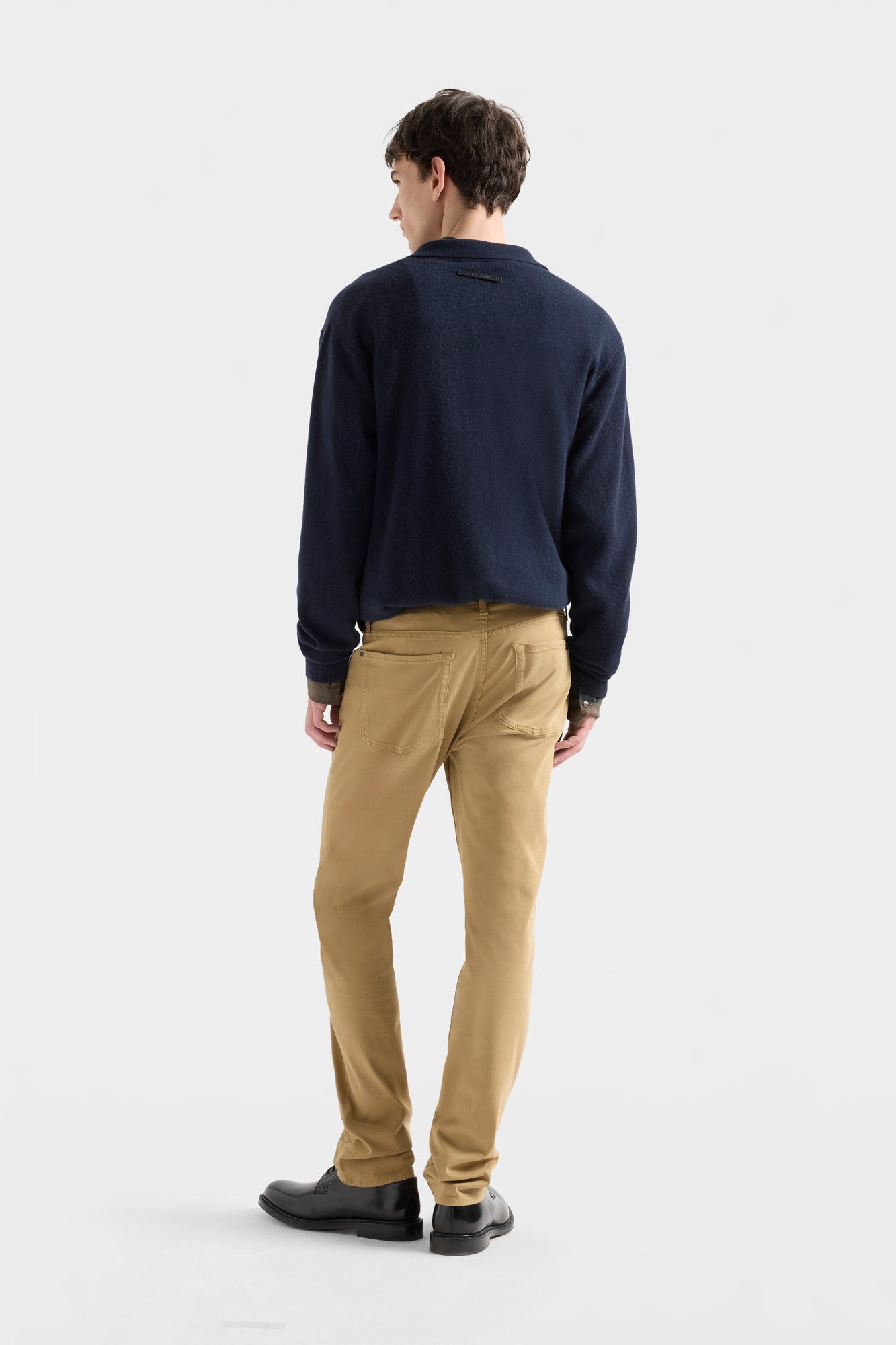 7-for-all-mankind-slimmy-luxe-performance-stretch-sateen-hose-dust-rise-herren image 5
