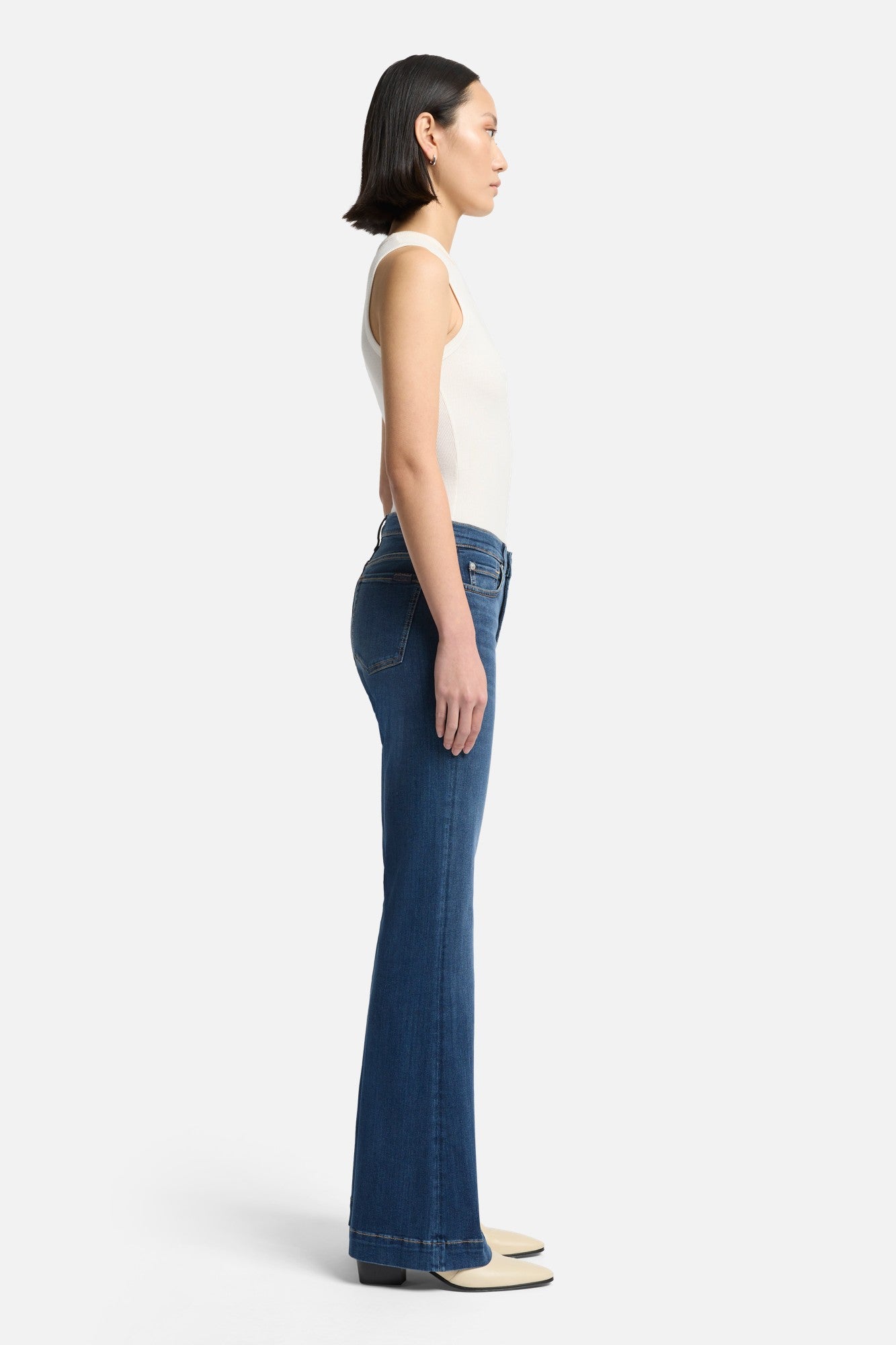 7-for-all-mankind-tailorless-slim-illusion-luxe-dojo-jeans-love-story-wide-leg-d image 6