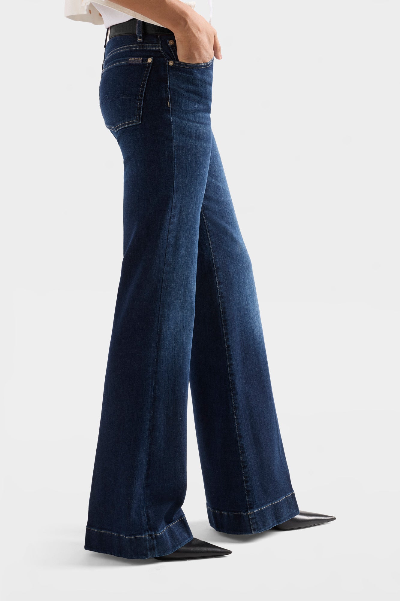 7-for-all-mankind-modern-dojo-flare-jeans-slim-illusion-deepnight-damen image 6