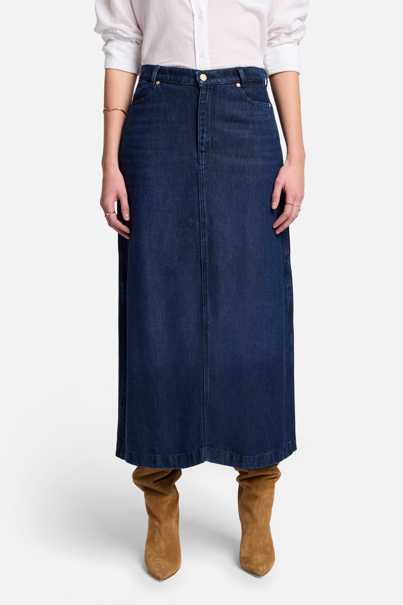 7-for-all-mankind-denim-lustre-midi-rock-in-stormy image 2