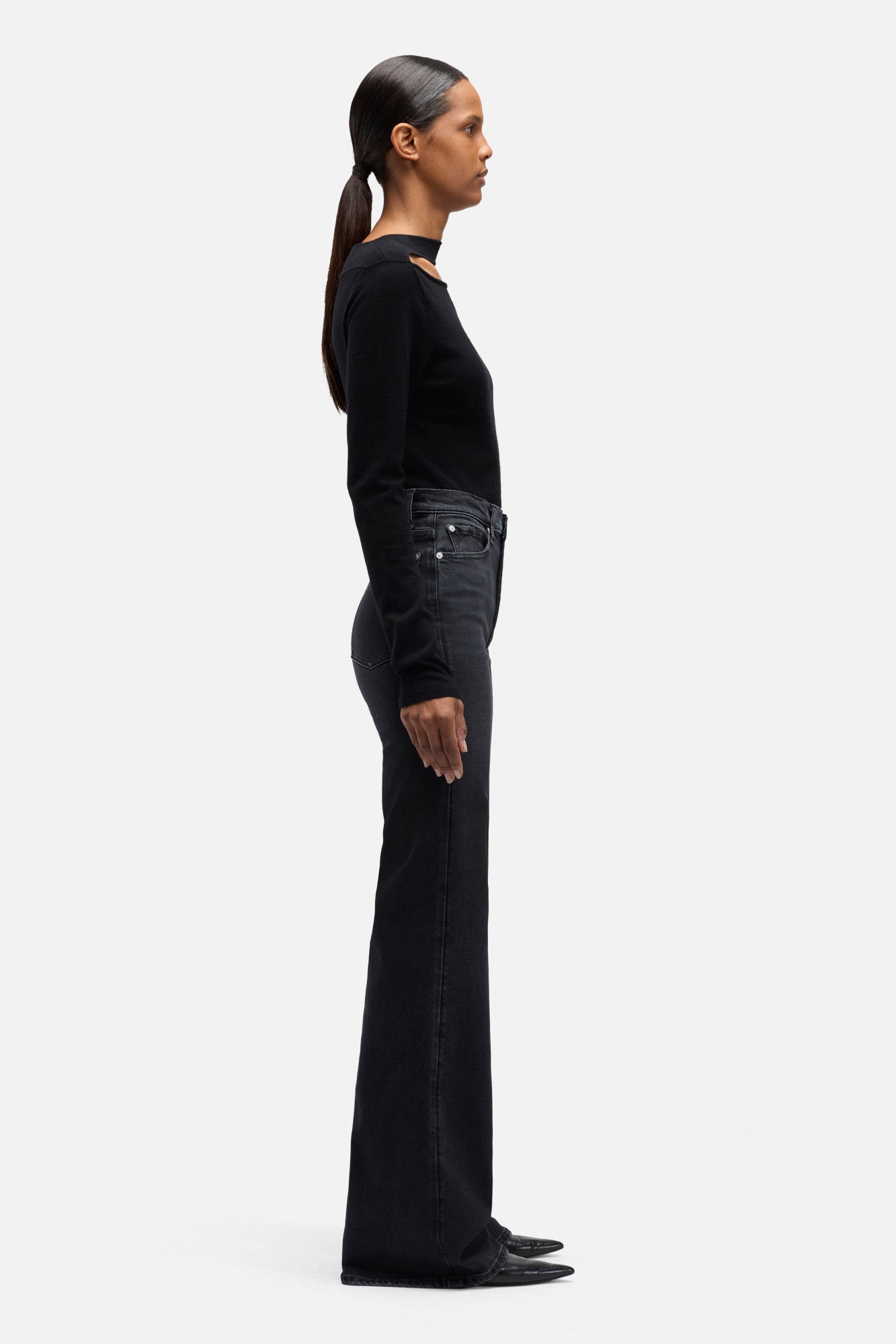 7-for-all-mankind-modern-dojo-flare-jeans-luxe-vintage-bottomline image 6