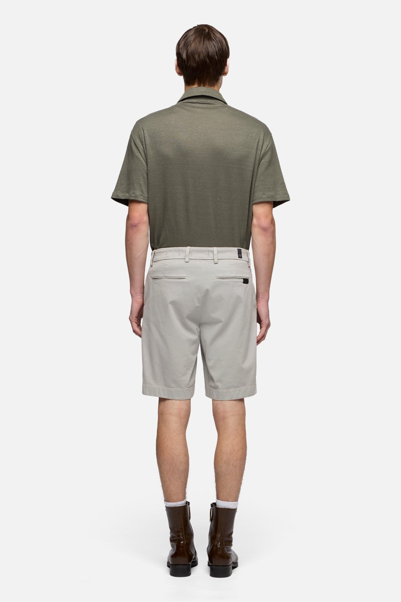 7-for-all-mankind-chino-short-herren-in-luxe-performance-sateen-iron image 5