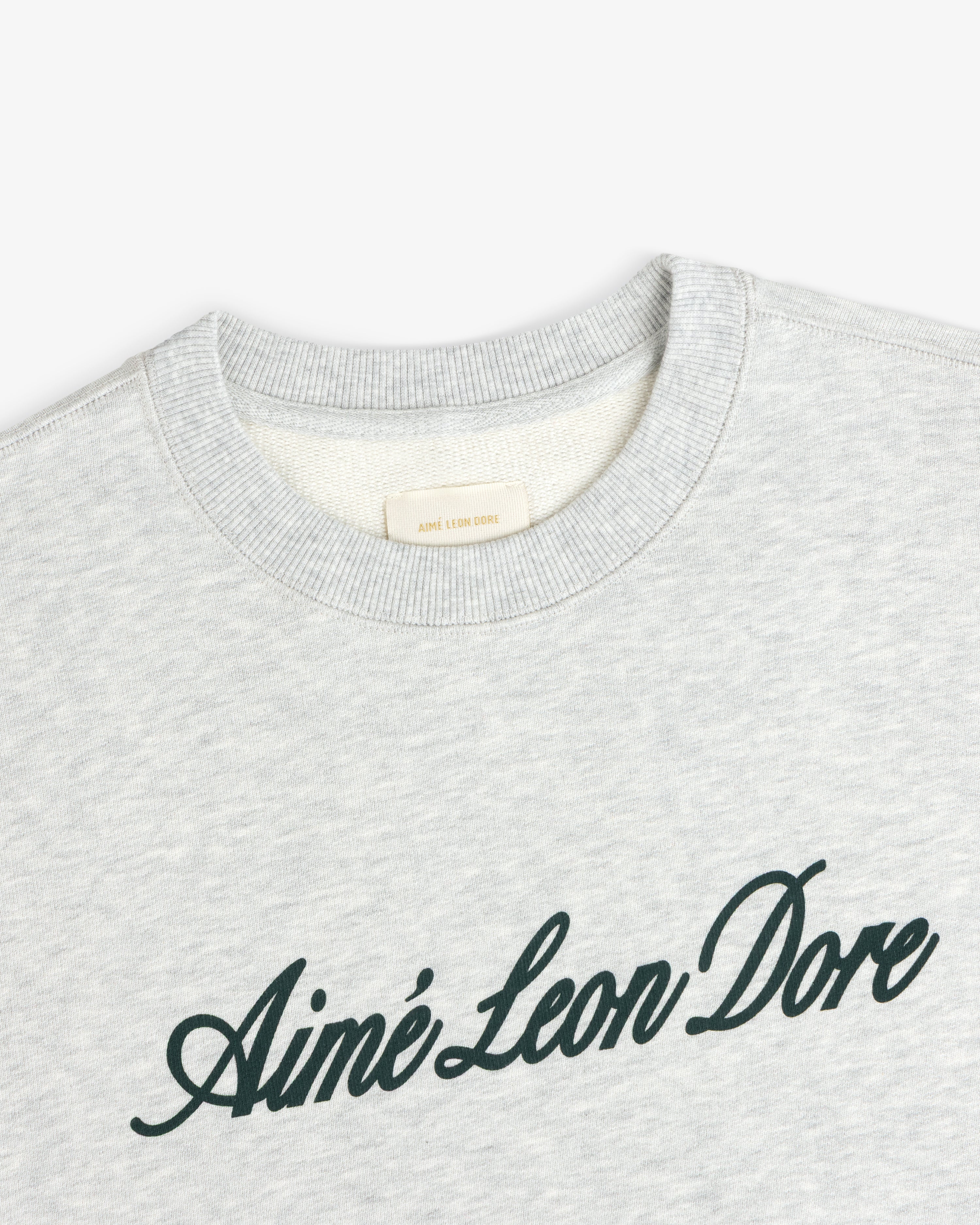 aim-leon-dore-vintage-script-crewneck-sweatshirt-grau image 3