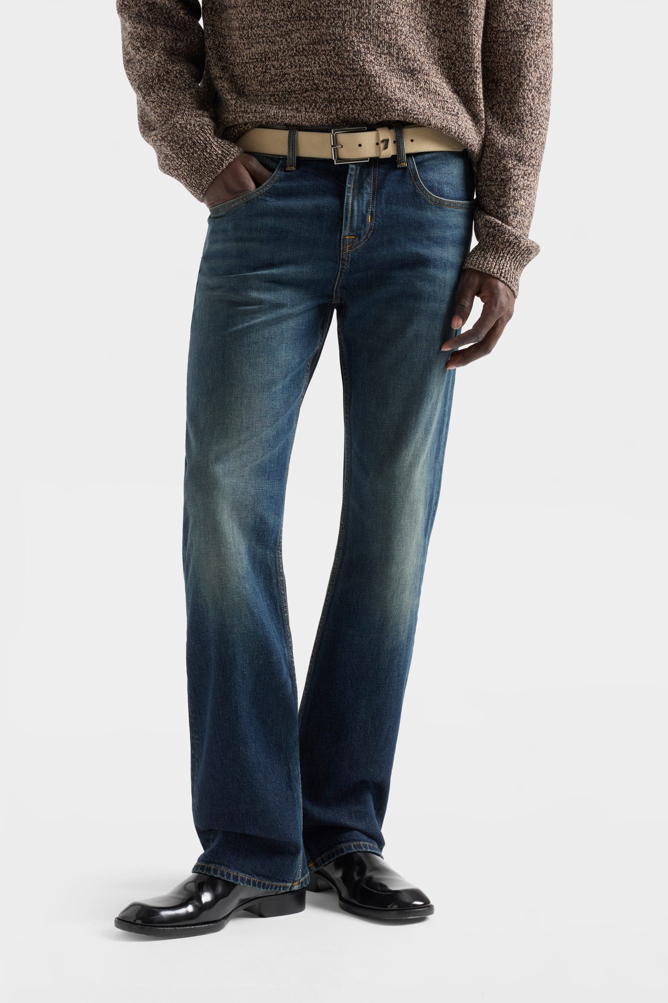 7-for-all-mankind-the-bootcut-jeans-luxe-vintage-stock image 3