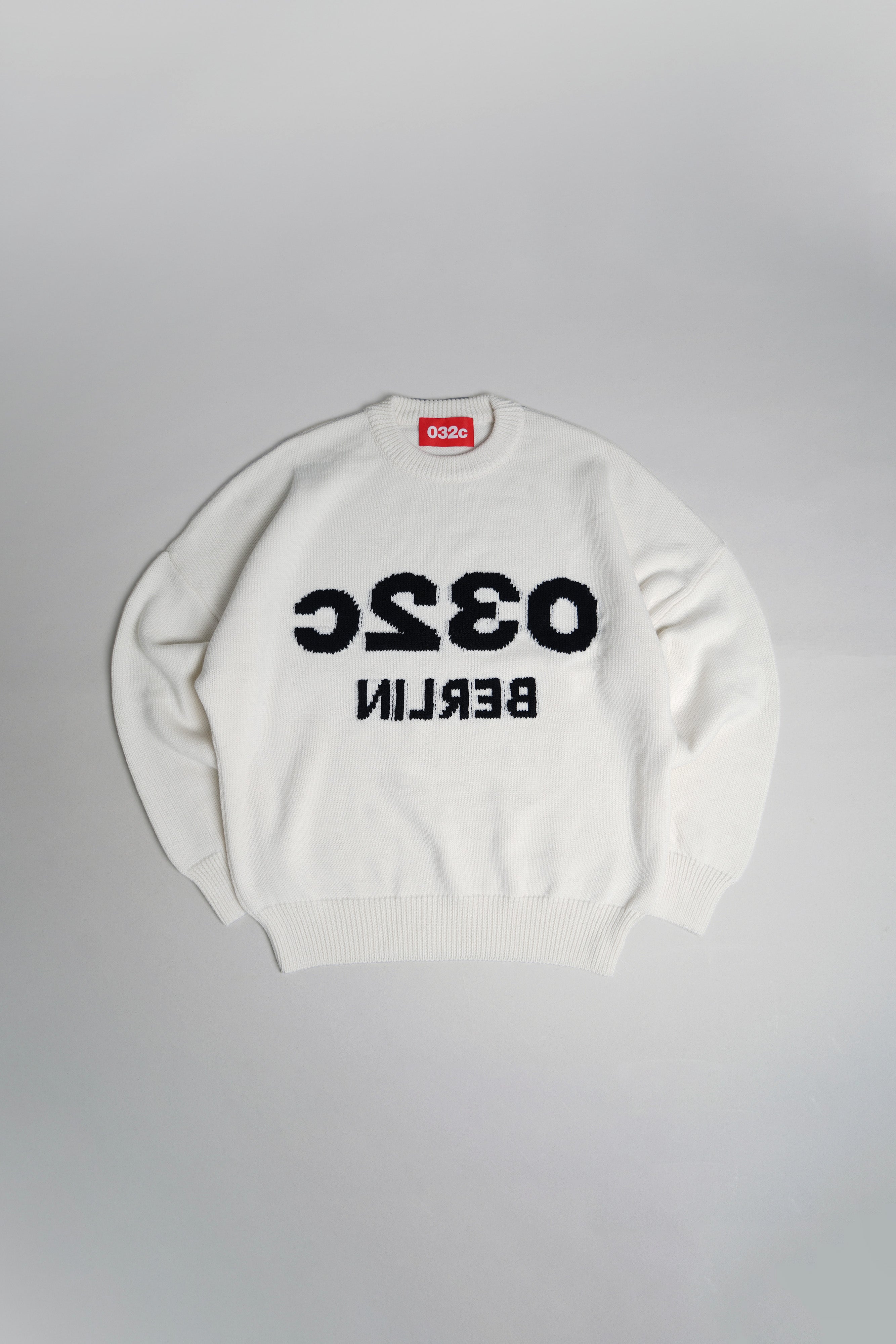 032c-selfie-sweater-white-black-relaxed-fit-merino-strickpullover image 2